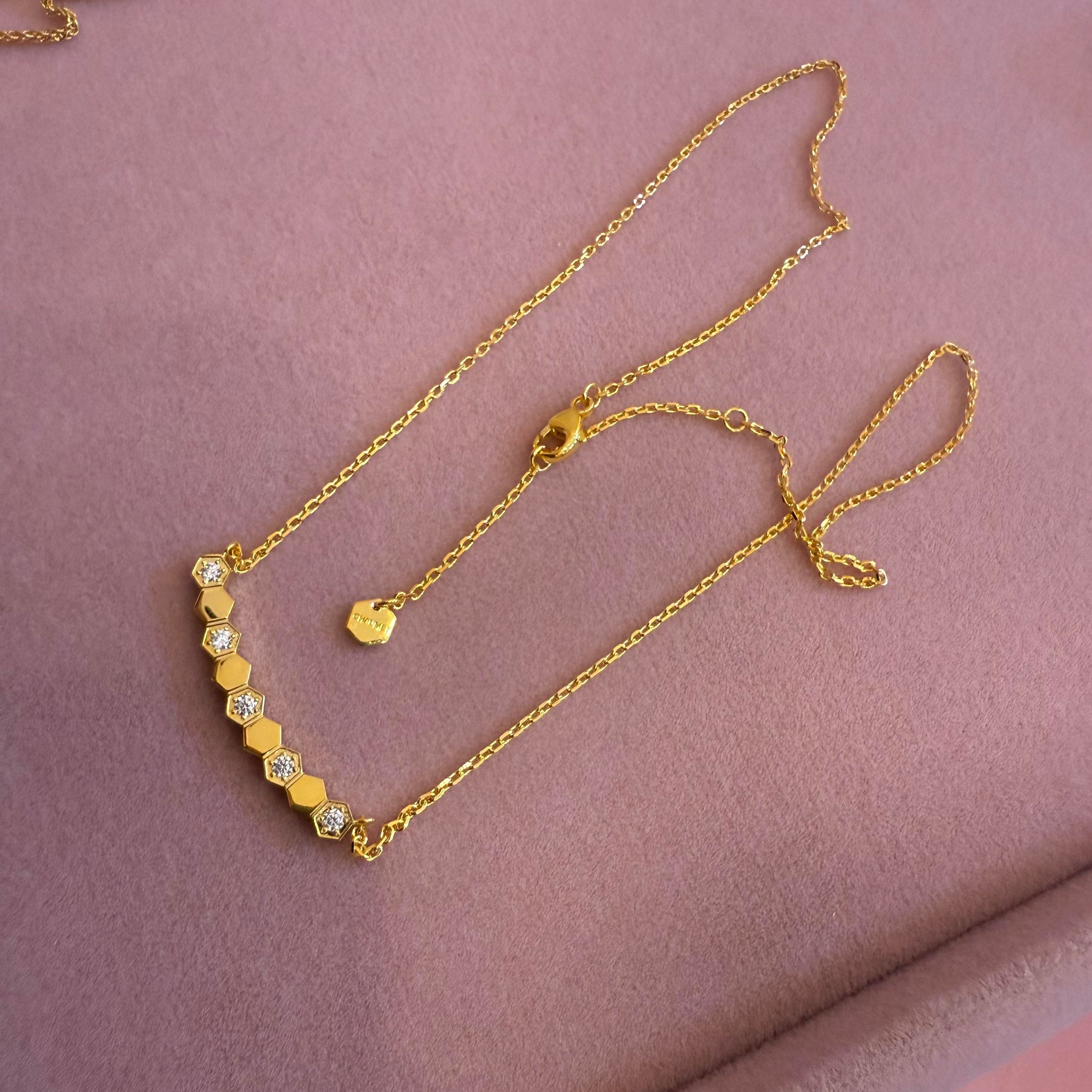 CH BEE GOLD KOLYE
