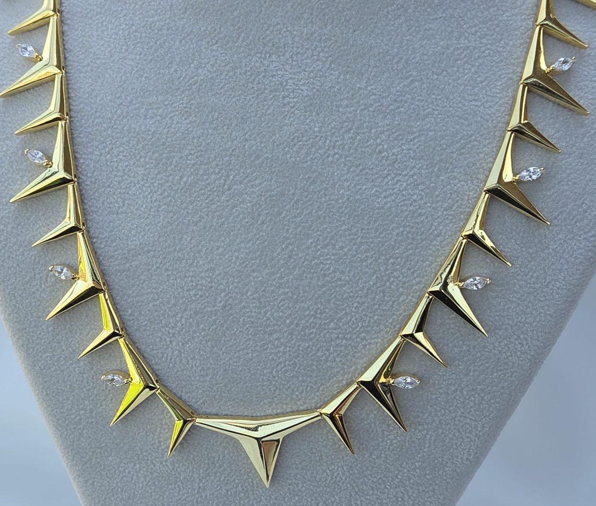 GOLD ELEGANT KOLYE