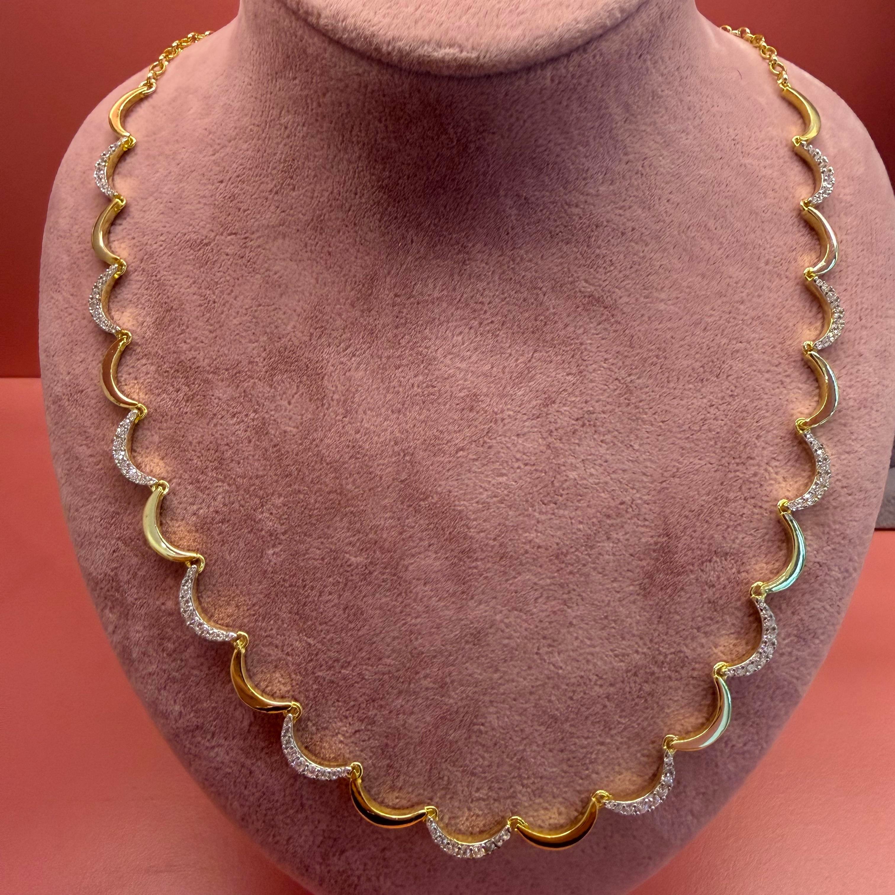 HALF-MOON DIAMOND GOLD KOLYE