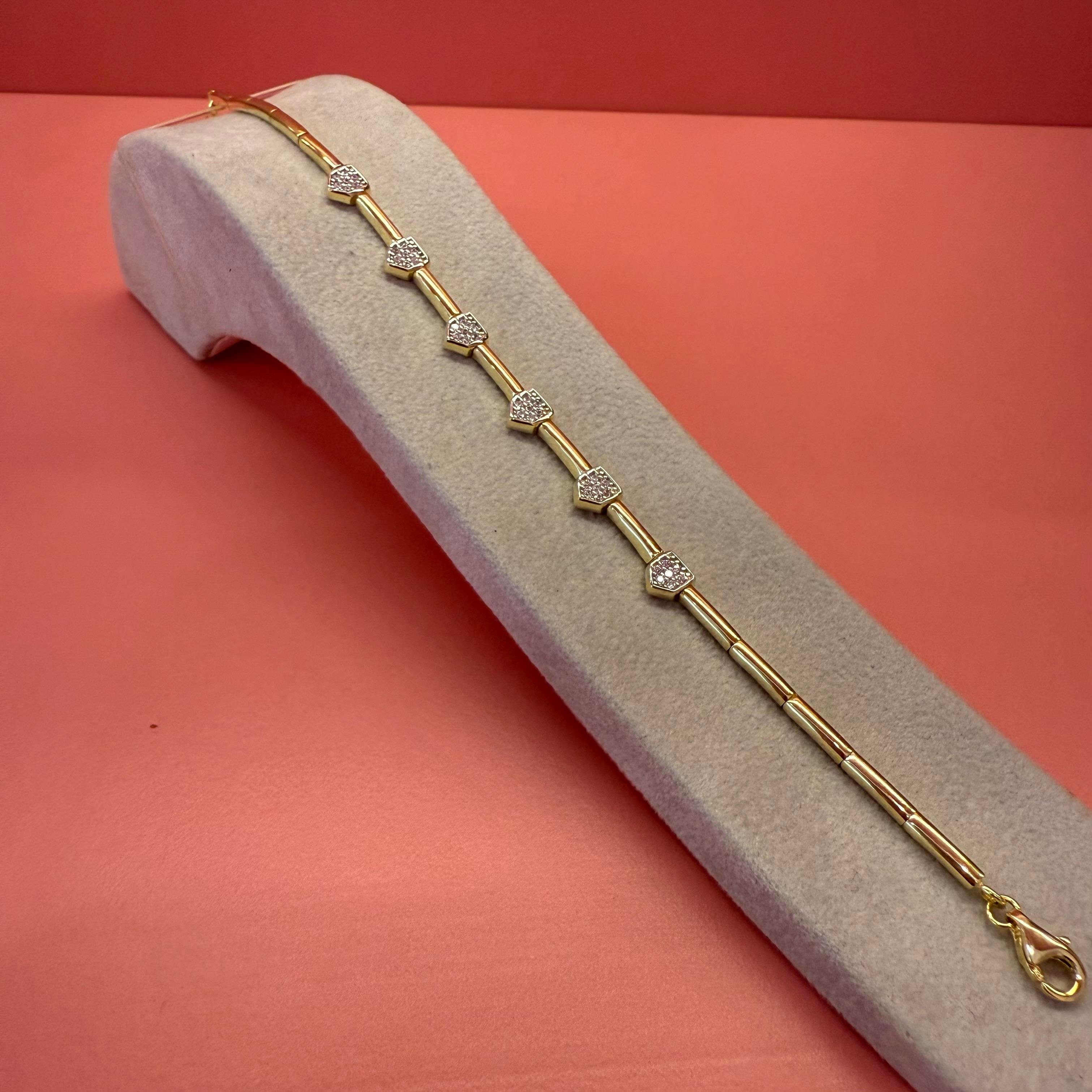 LORA TAŞLI GOLD BİLEKLİK