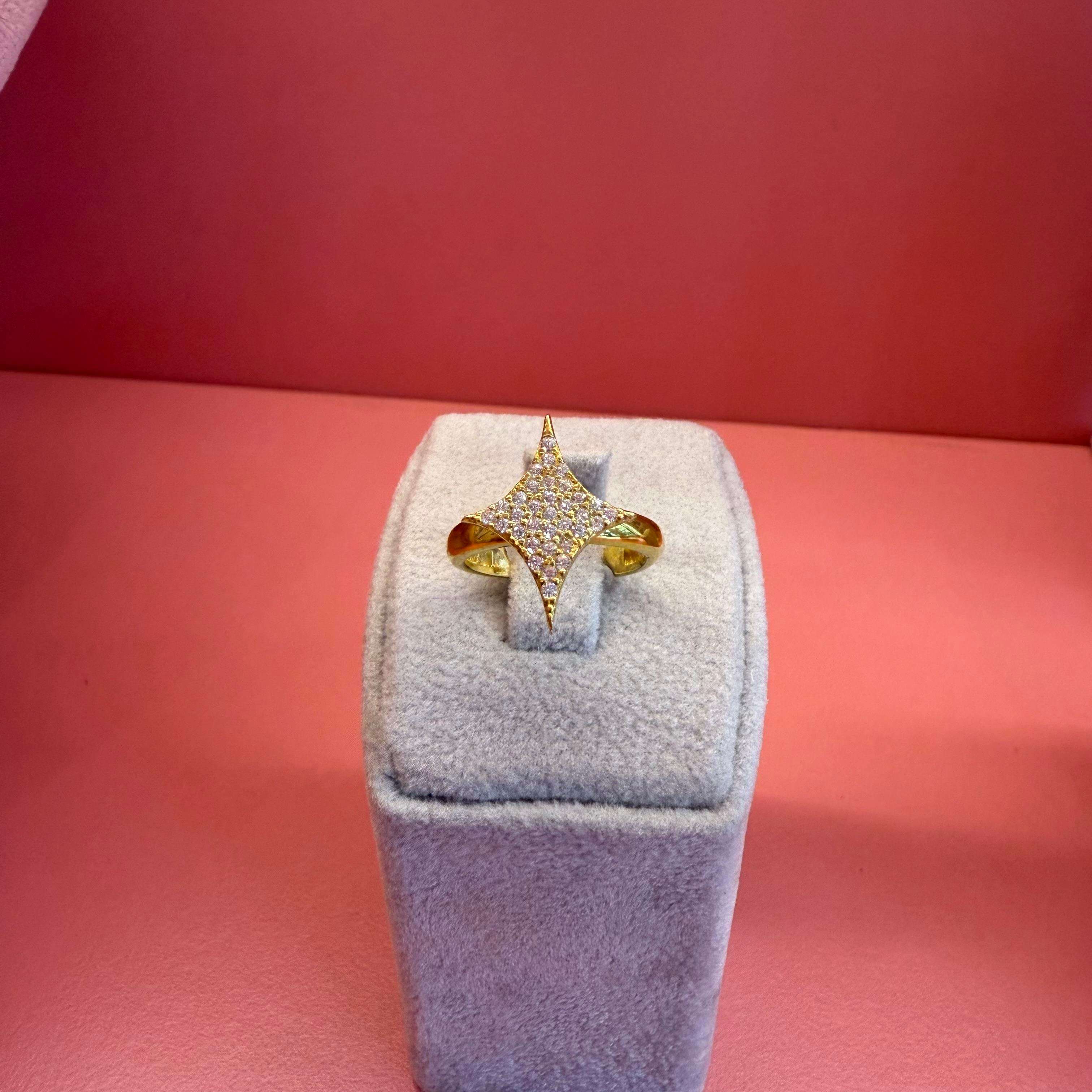 NORTH STAR SERÇE GOLD YÜZÜK