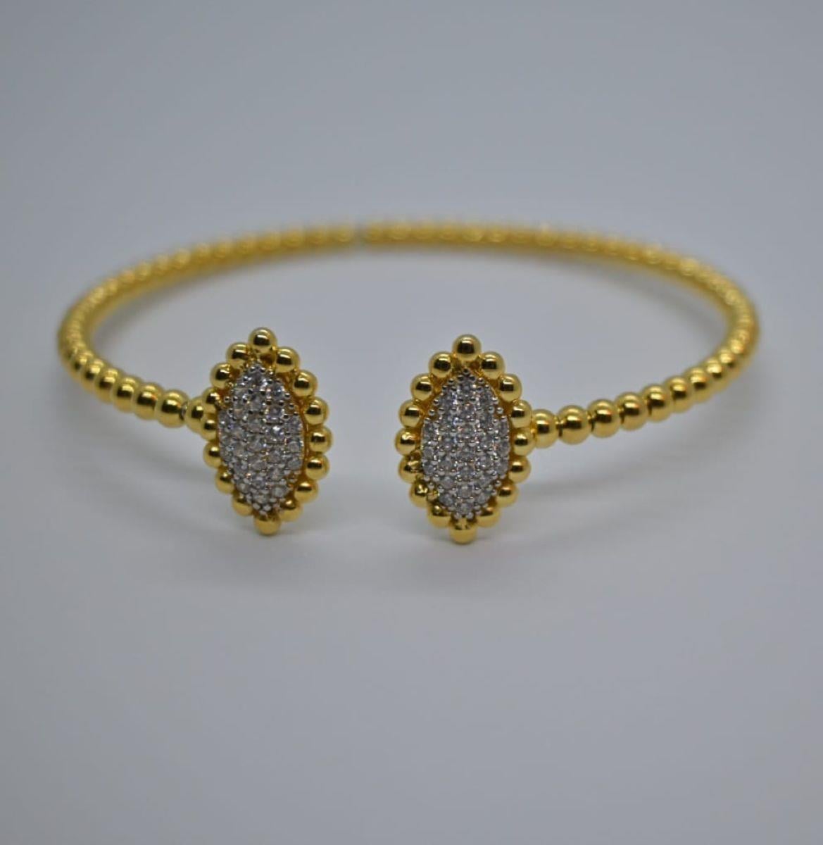 OVAL TAŞLI GOLD  KELEPÇE