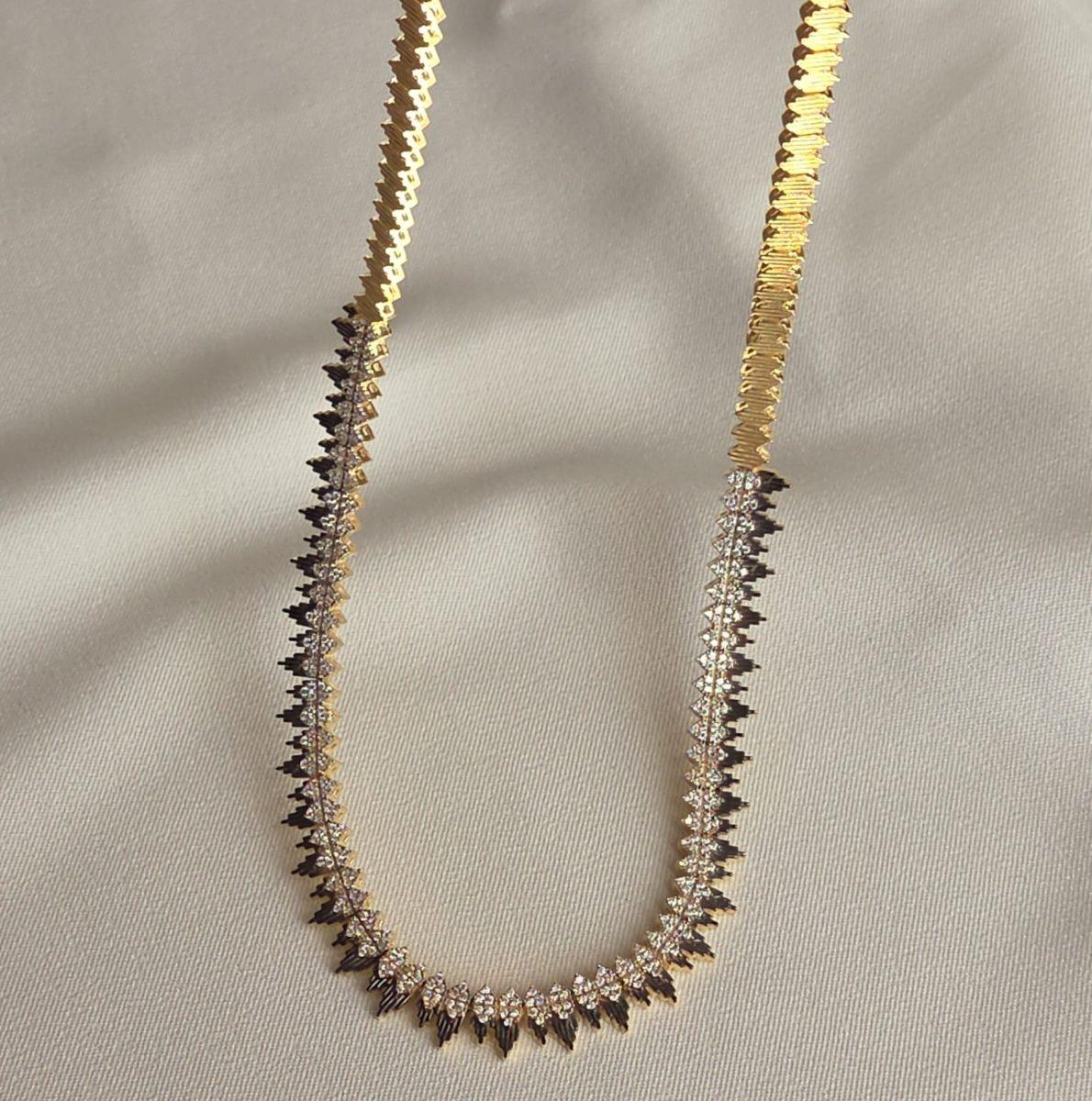 TRİANGLE DESEN GOLD KOLYE