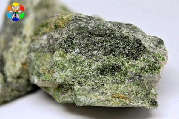 Diopsit Taşı Ham Parça