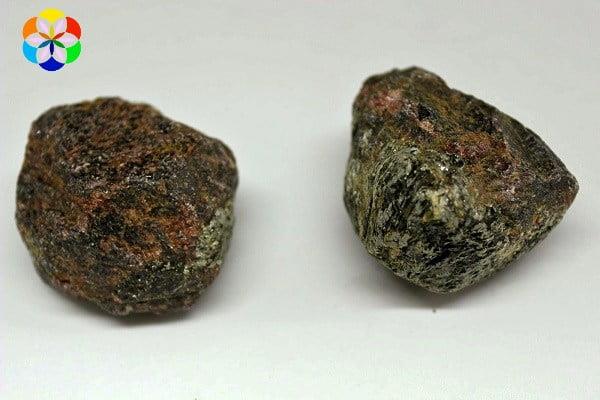 Granat Taşı Ham Parça