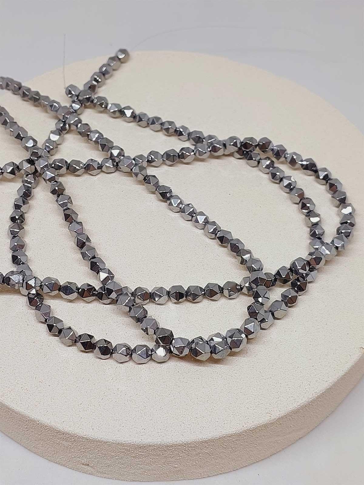 Hematit Taşı Şekilli 5*5.5mm Dizi (52338)