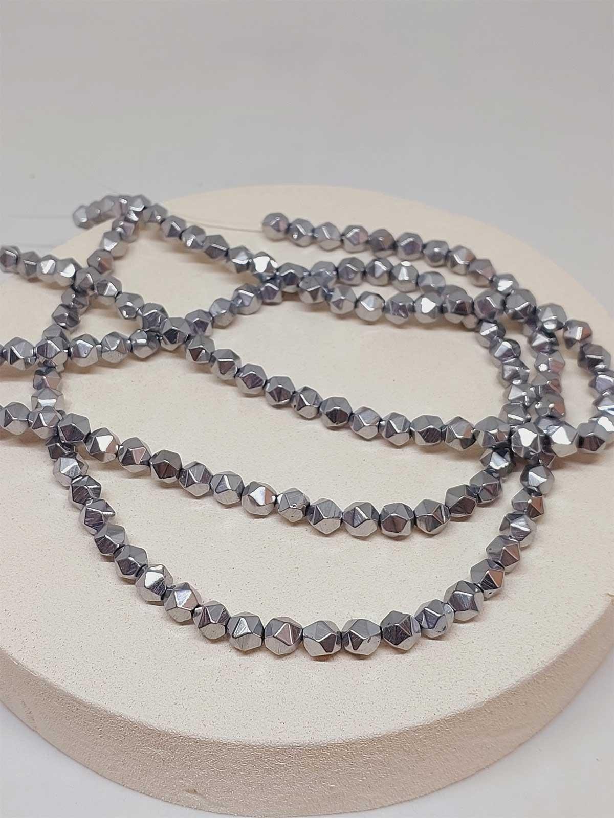 Hematit Taşı Şekilli 7.5mm YARIM Dizi (52358) (18cm uzunluğundadır)