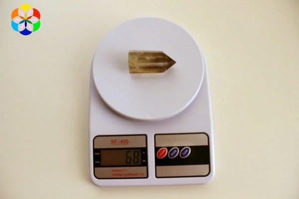 Limon Kuvars Taşı Piramit Uçlu