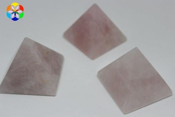 Pembe Kuvars Taşı Piramit - 60gr