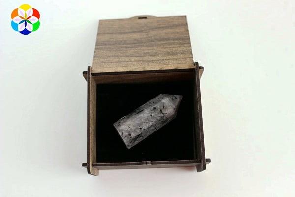 Rutil Kuvars Taşı Piramit Uçlu