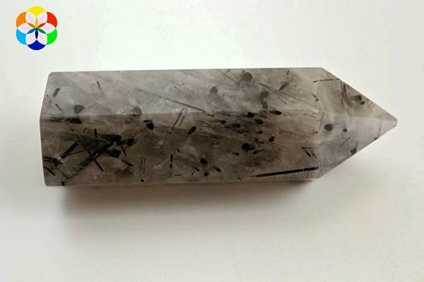 Rutil Kuvars Taşı Piramit Uçlu