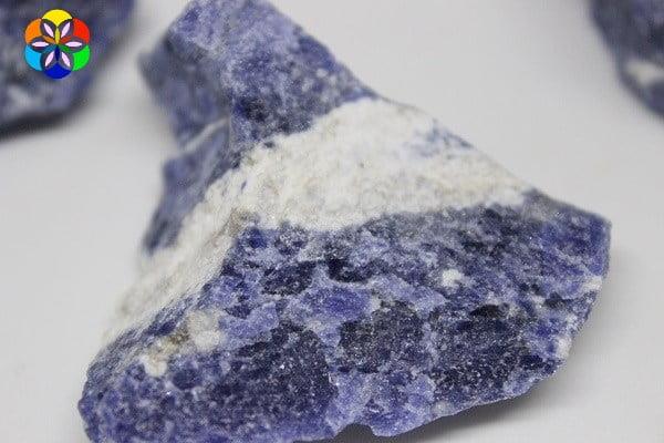 Sodalit Taşı Ham Parçalar (80-100gr)