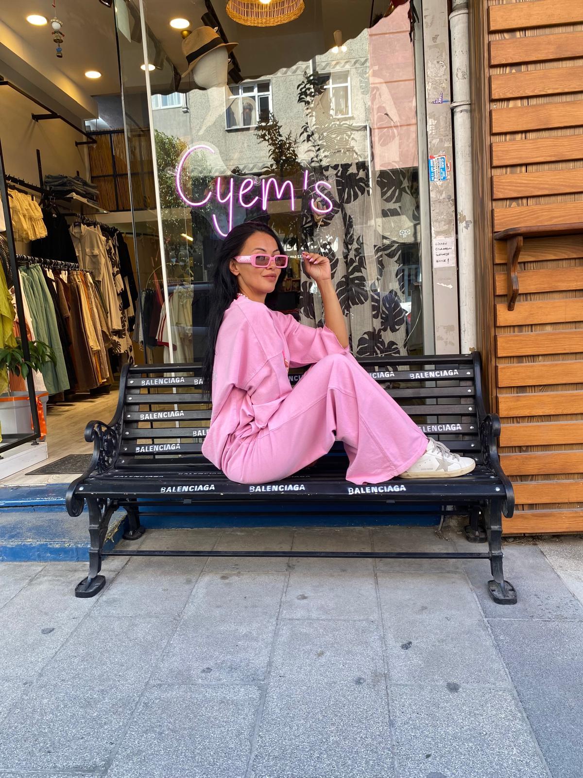 Pembe Oversize Eşofman Takımı