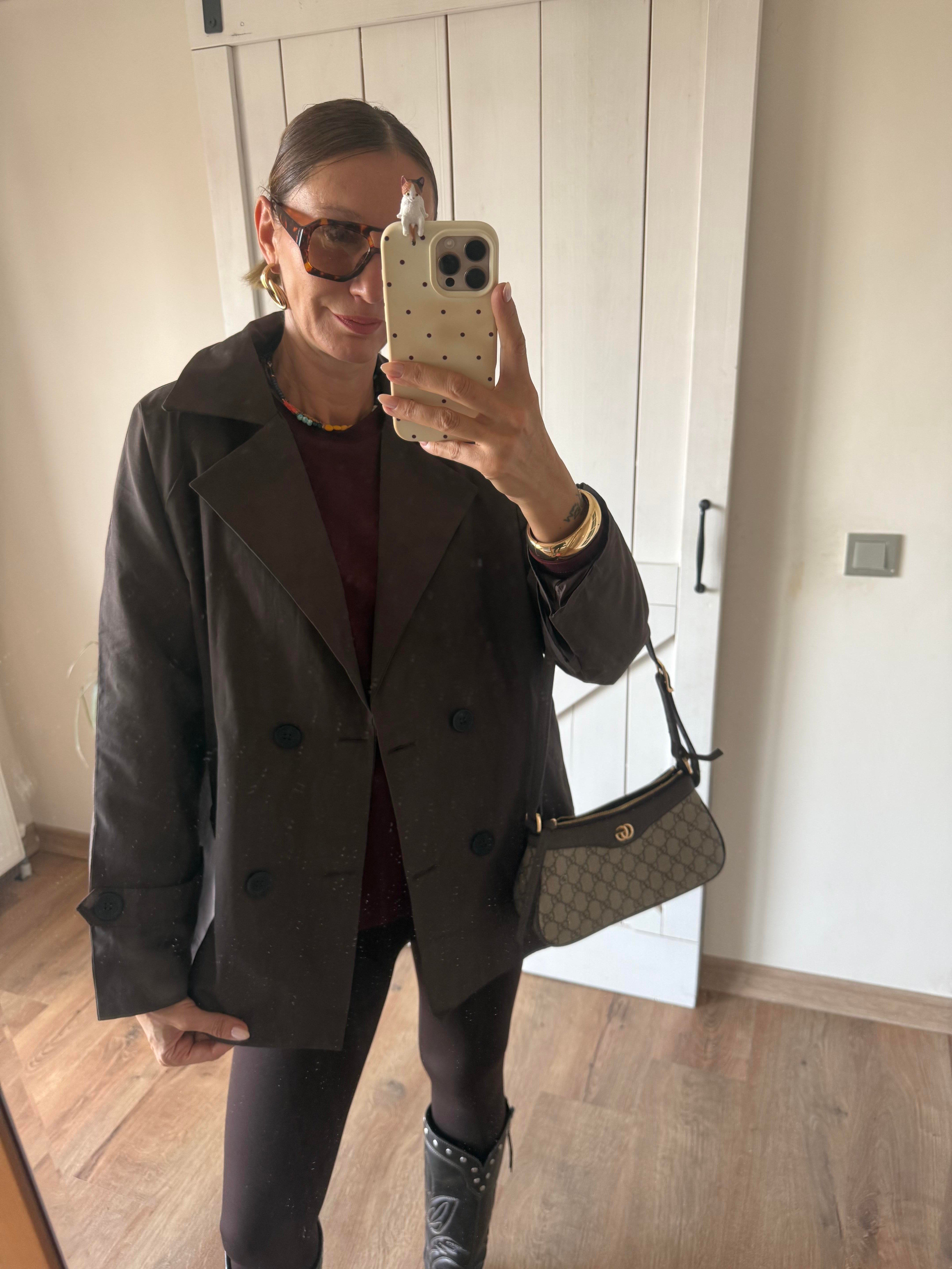 Acı Kahve Massi Arkası Düğmeli Kısa Trenç