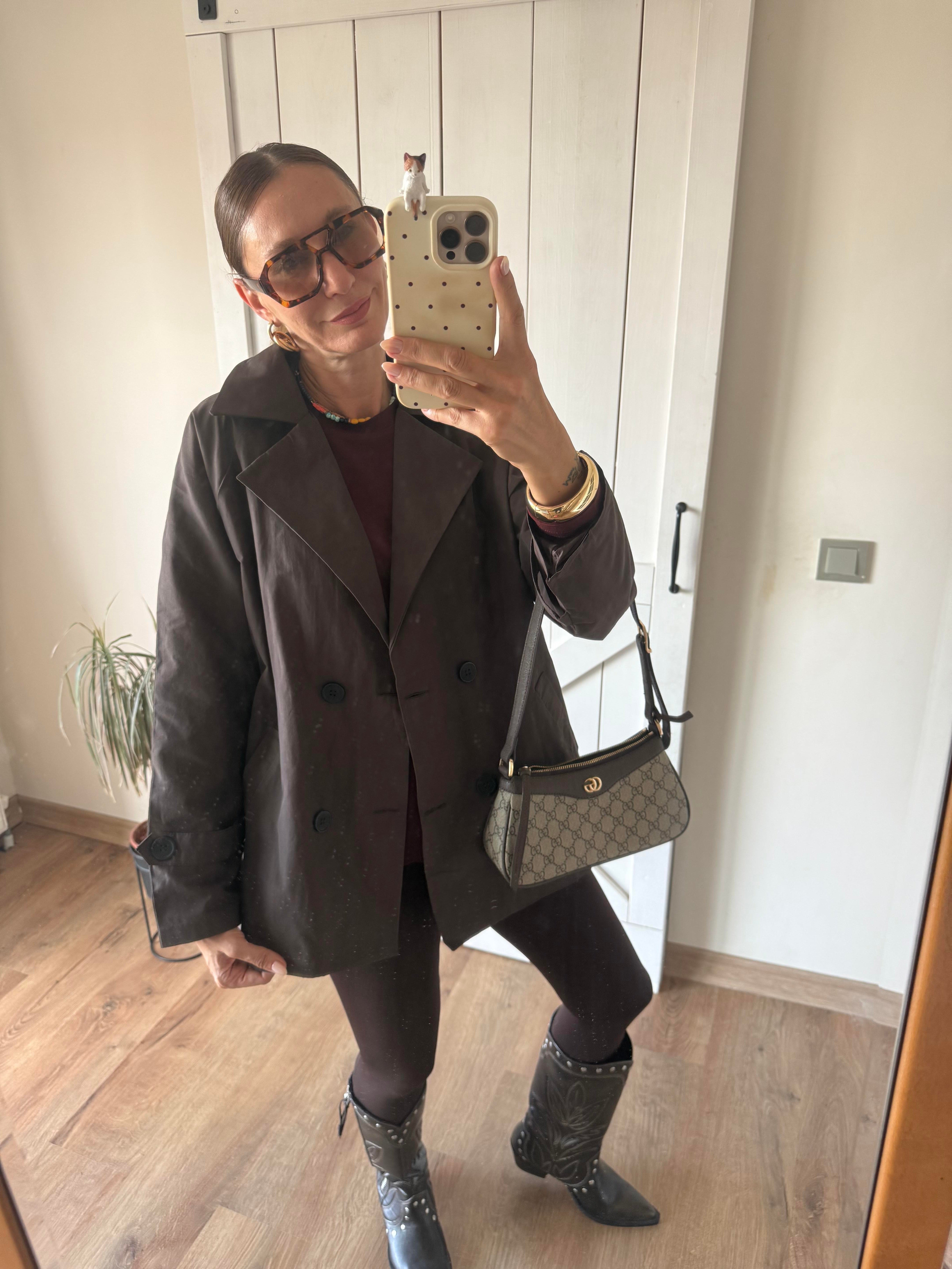 Acı Kahve Massi Arkası Düğmeli Kısa Trenç