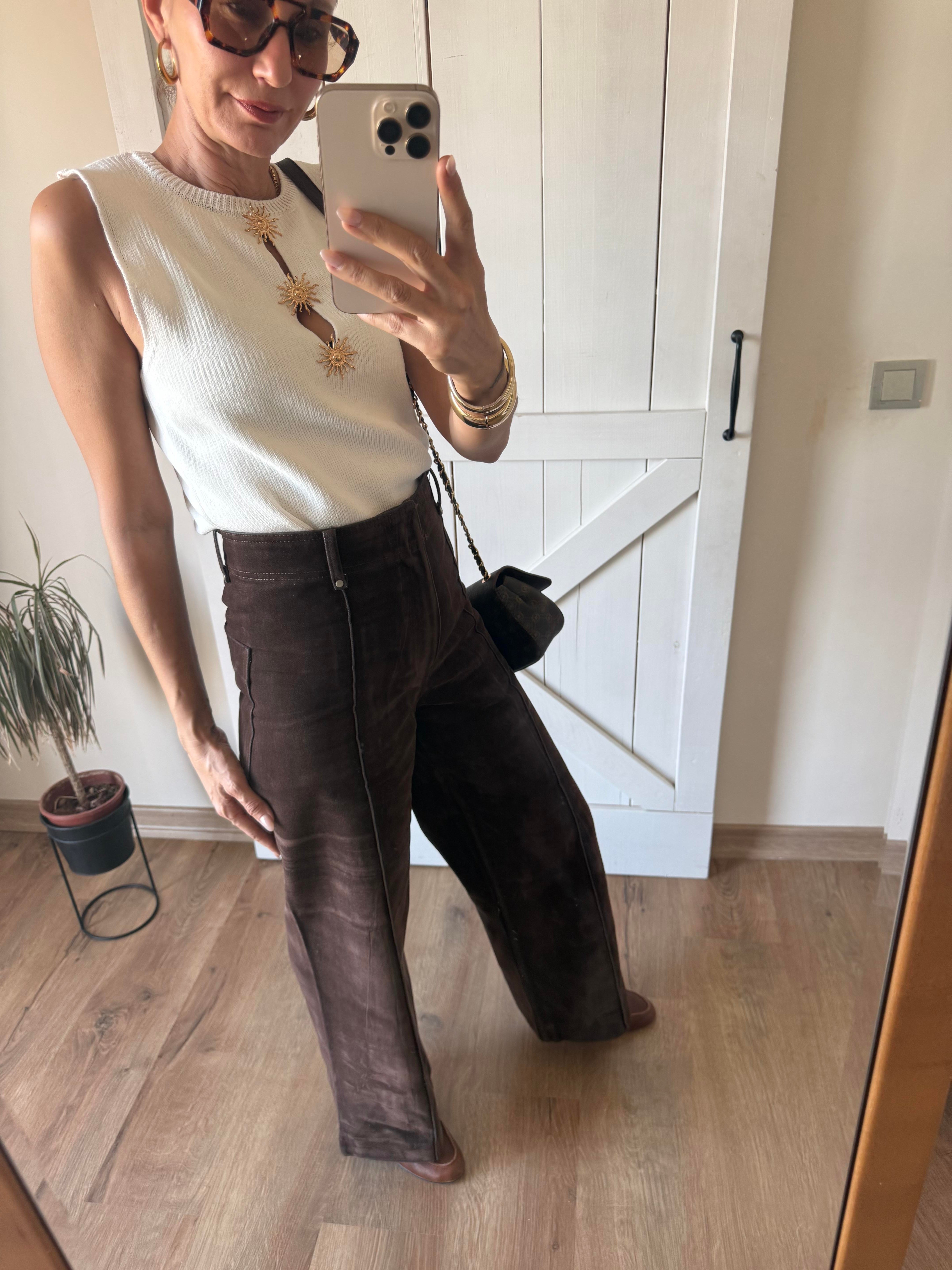 Acı Kahve Önden Çizgi Detaylı Bol Paça Kadife Pantolon