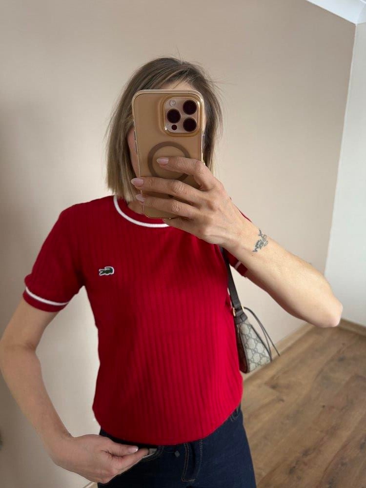 Alev Kırmızı Nakış Ve Çizgi Detaylı Bluz