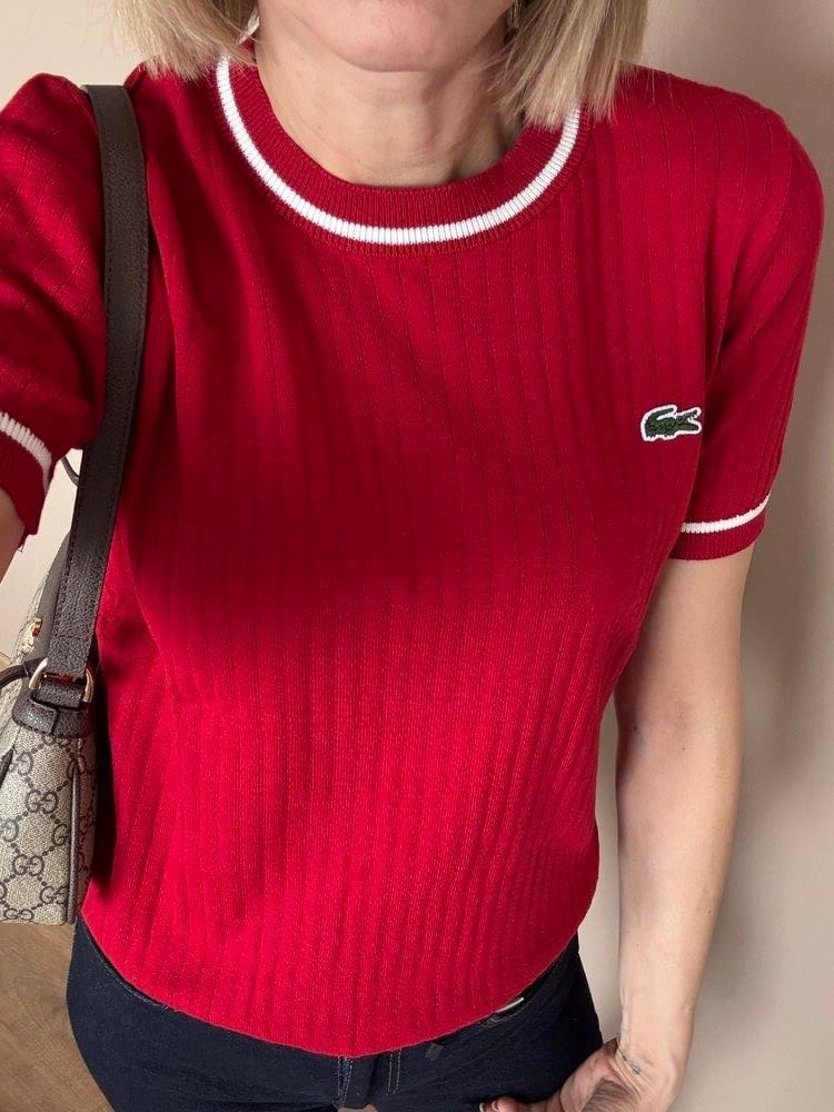 Alev Kırmızı Nakış Ve Çizgi Detaylı Bluz