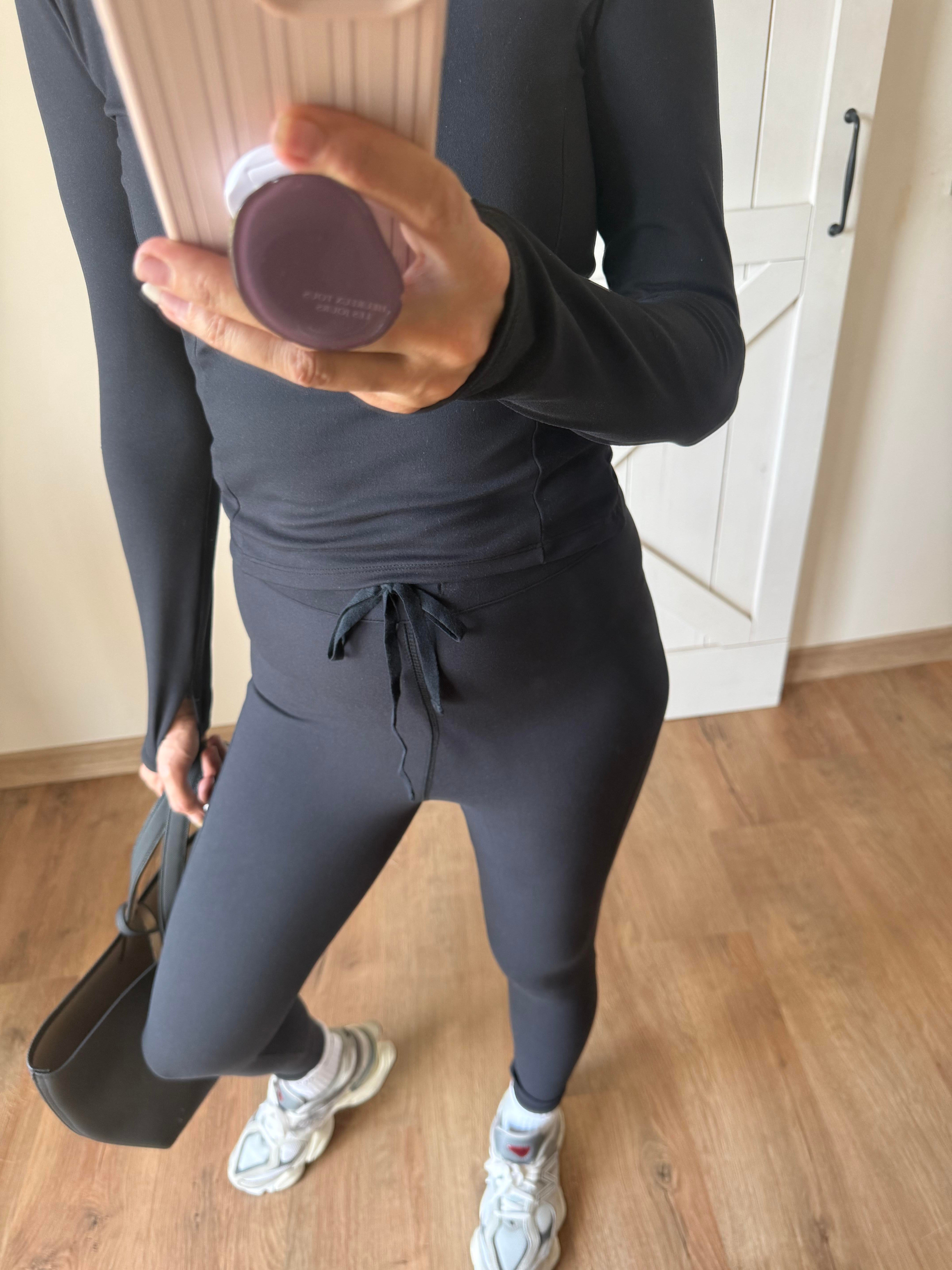 Aloha Bağlama Detaylı Siyah Tayt