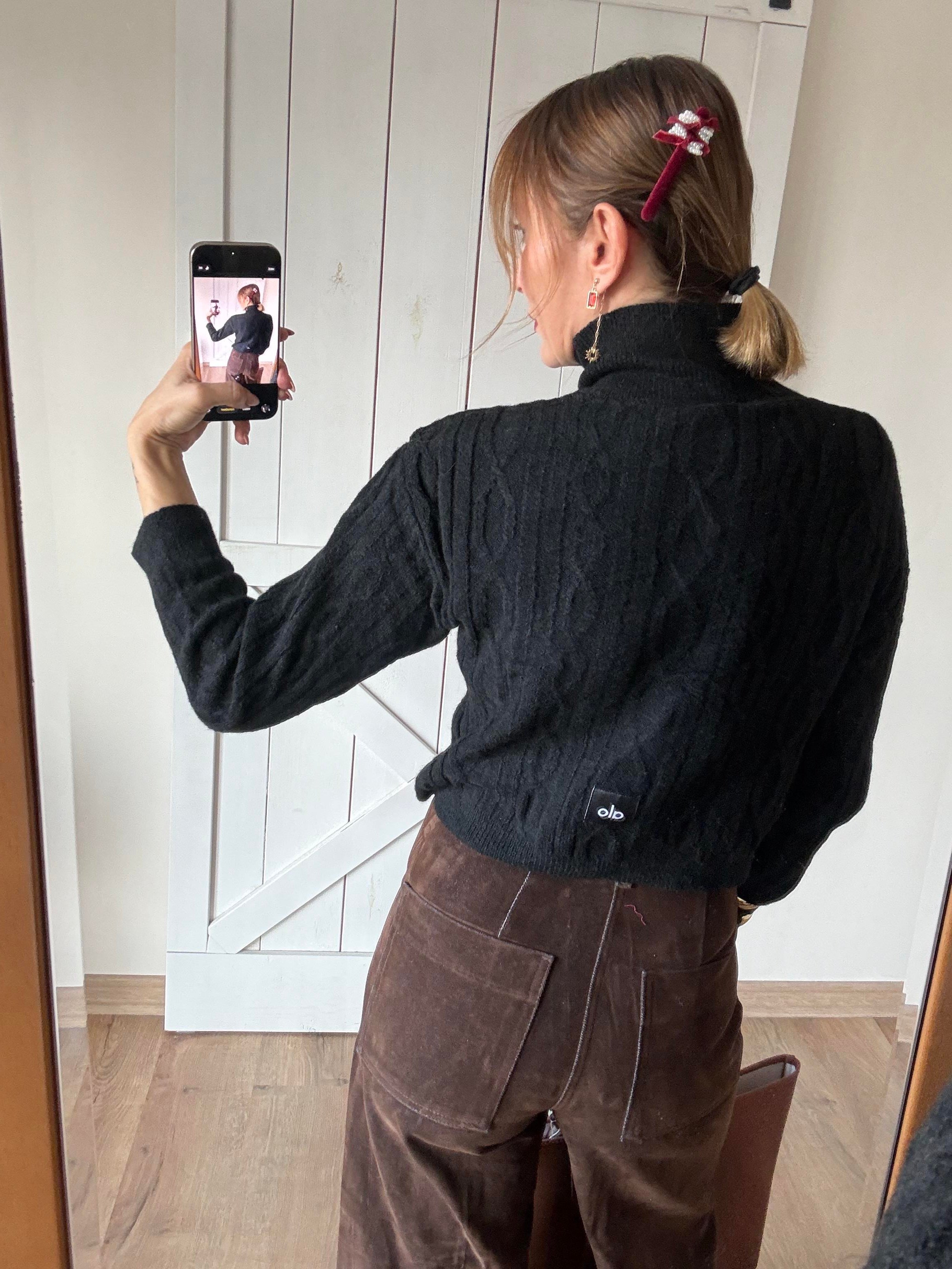 Aloha Siyah Dik Yaka Kazak