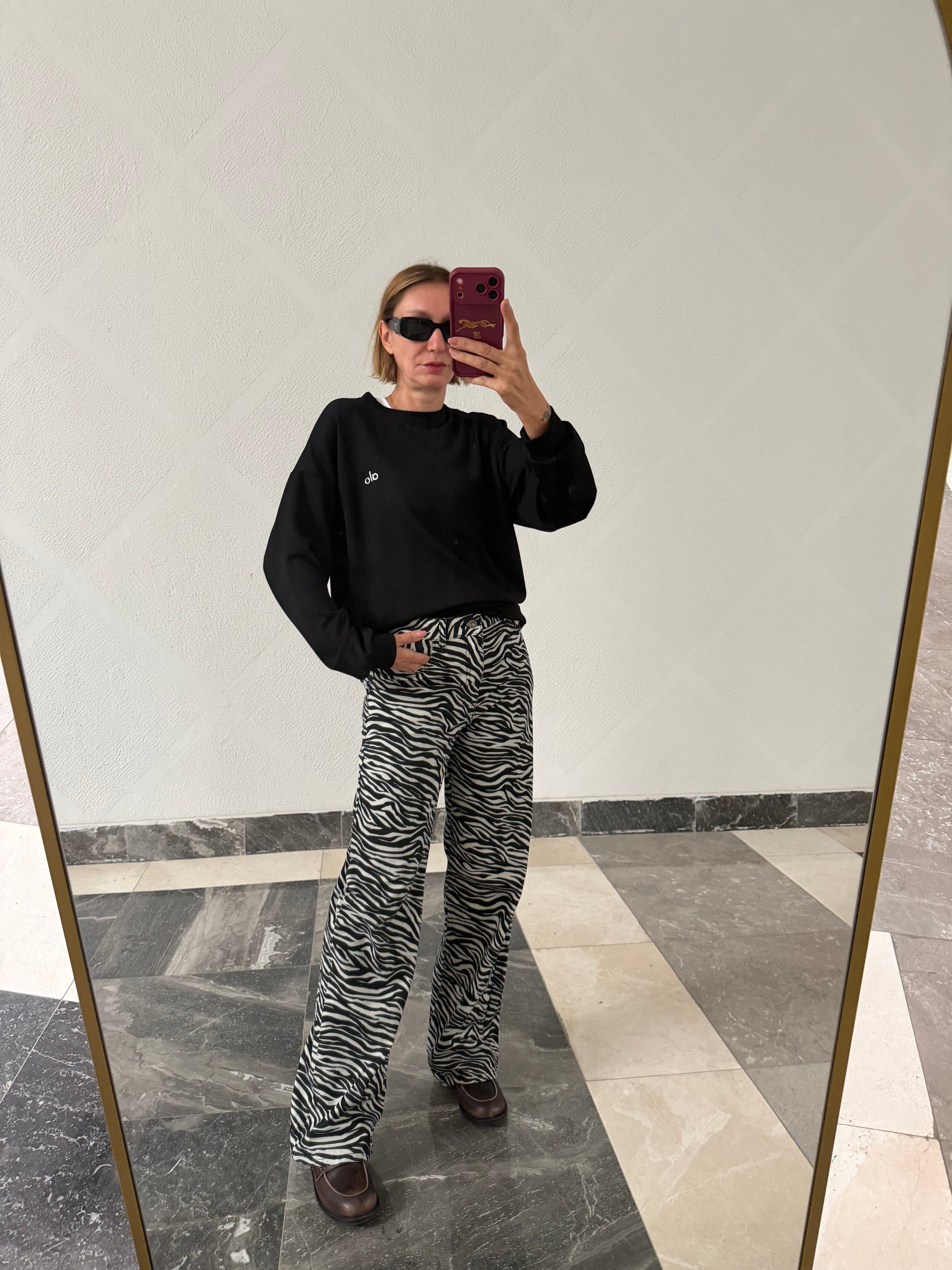 Aloha Siyah Reflektör Baskılı Sweat