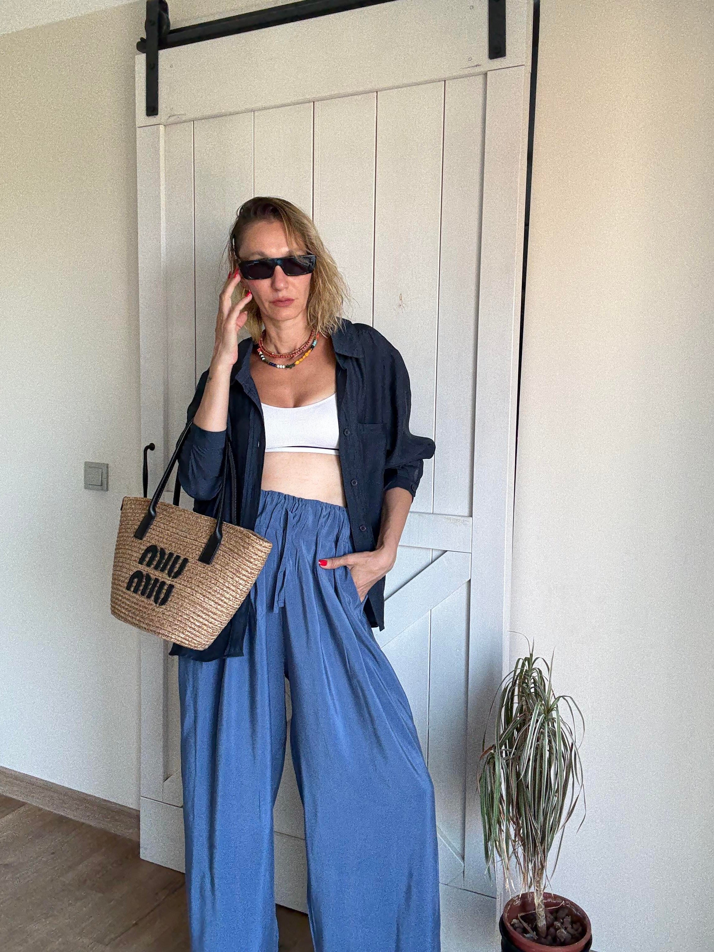 Arkası Pencere Detaylı Salaş Gömlek Lacivert