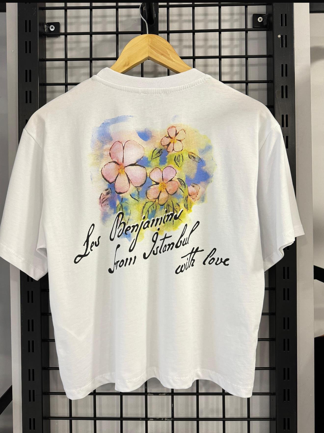 Bahar Desenli Rahat Tshirt Lesslii