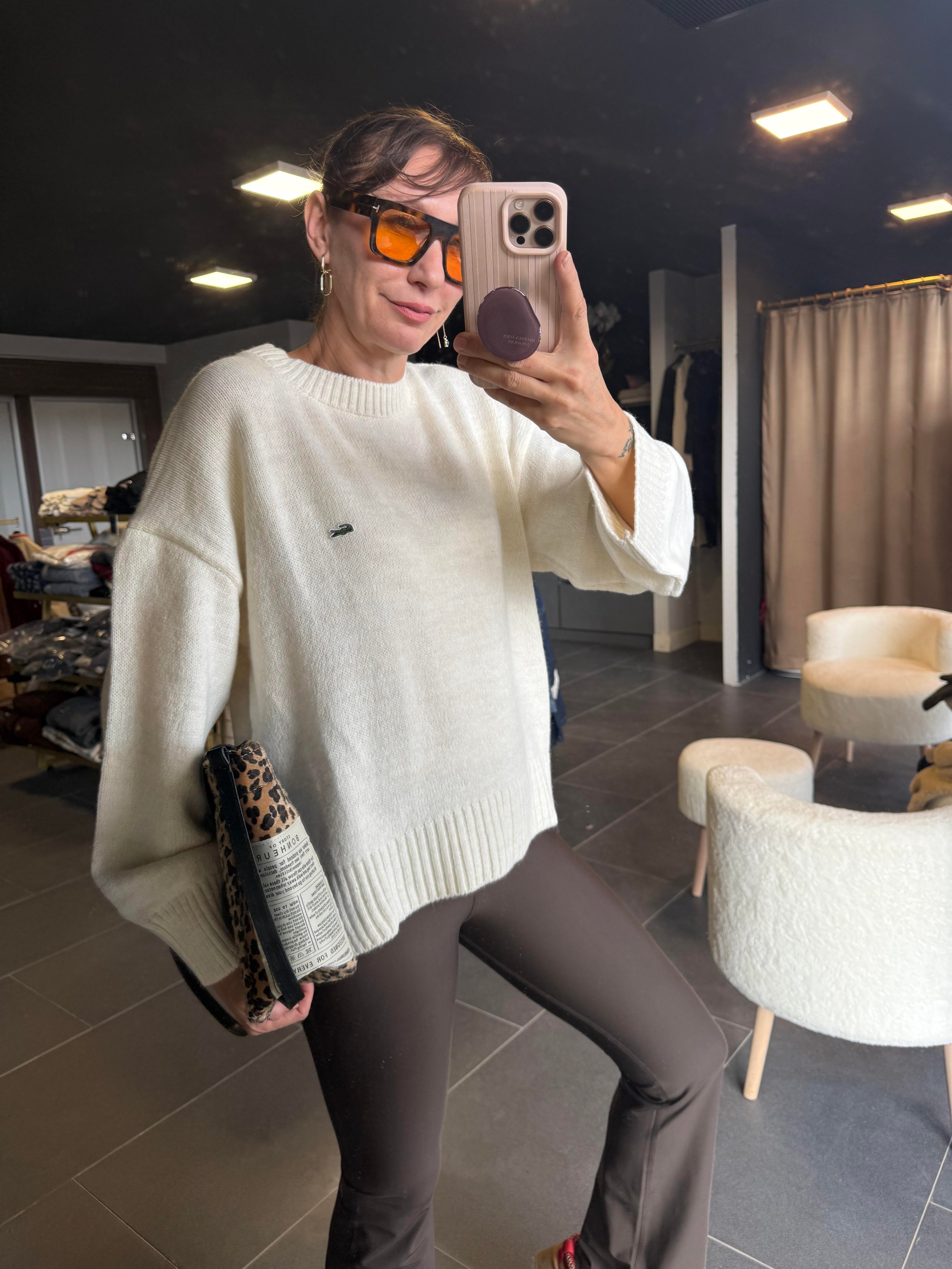 Basic Kırık Beyaz Kazak