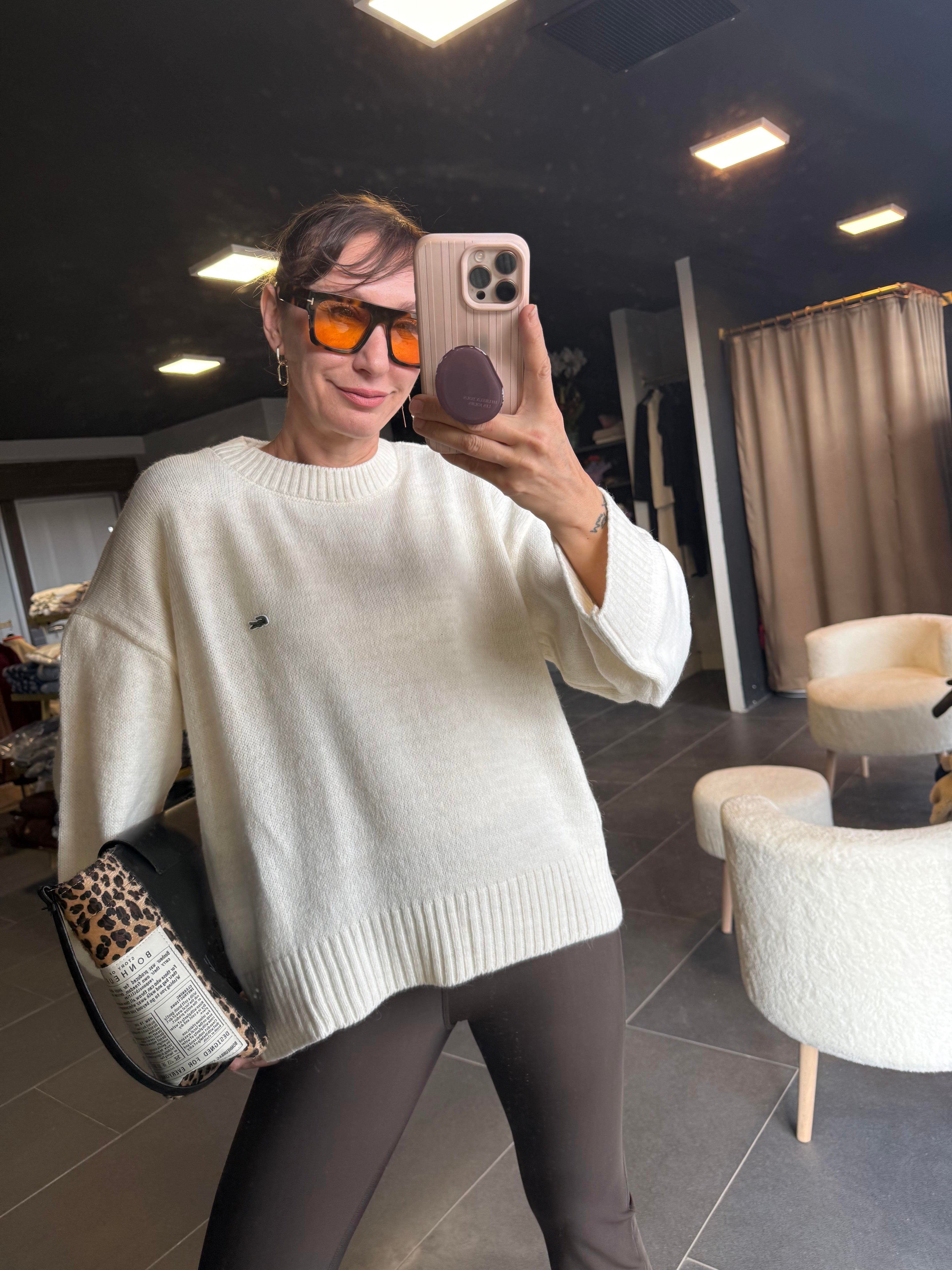 Basic Kırık Beyaz Kazak