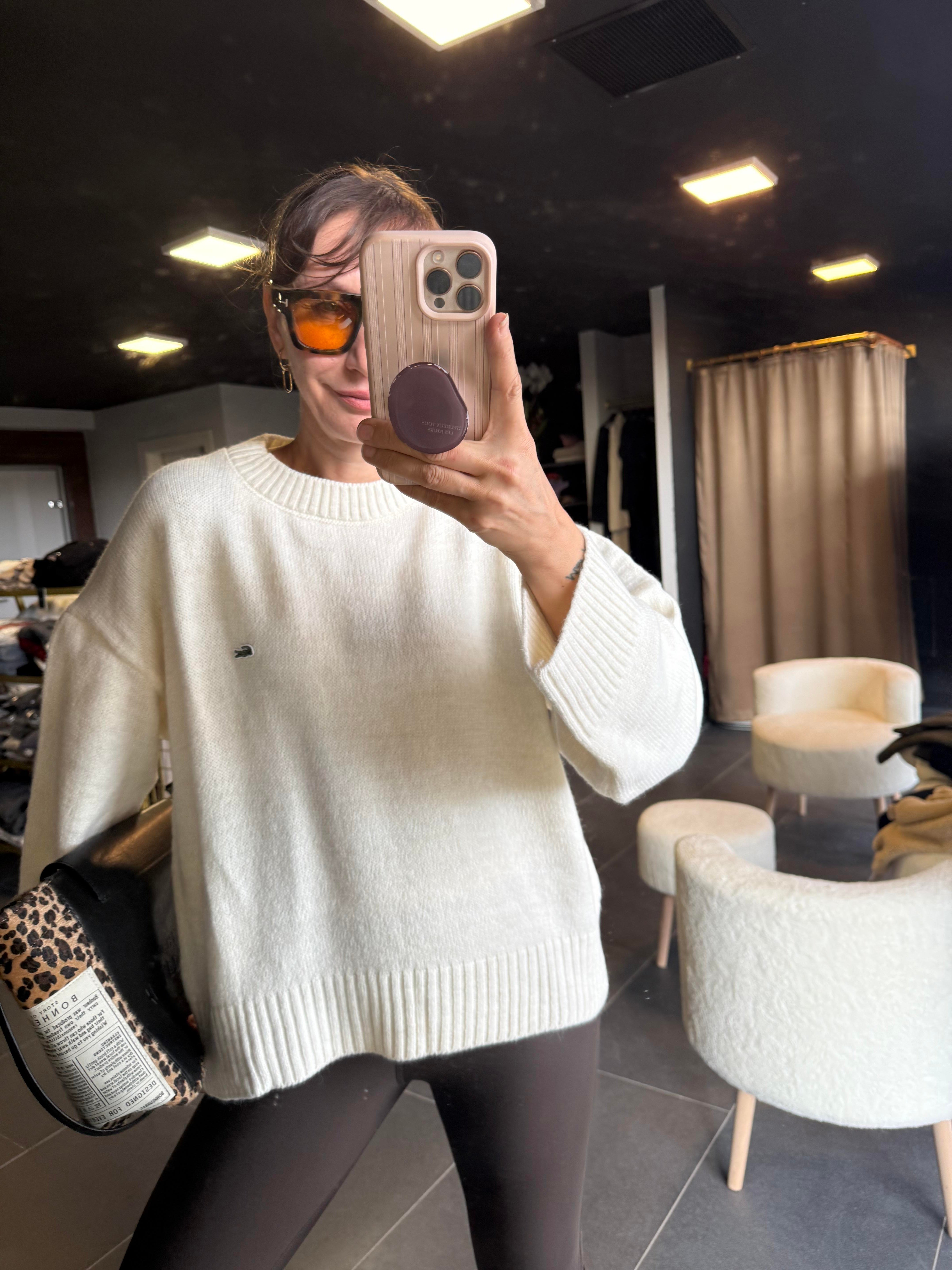 Basic Kırık Beyaz Kazak