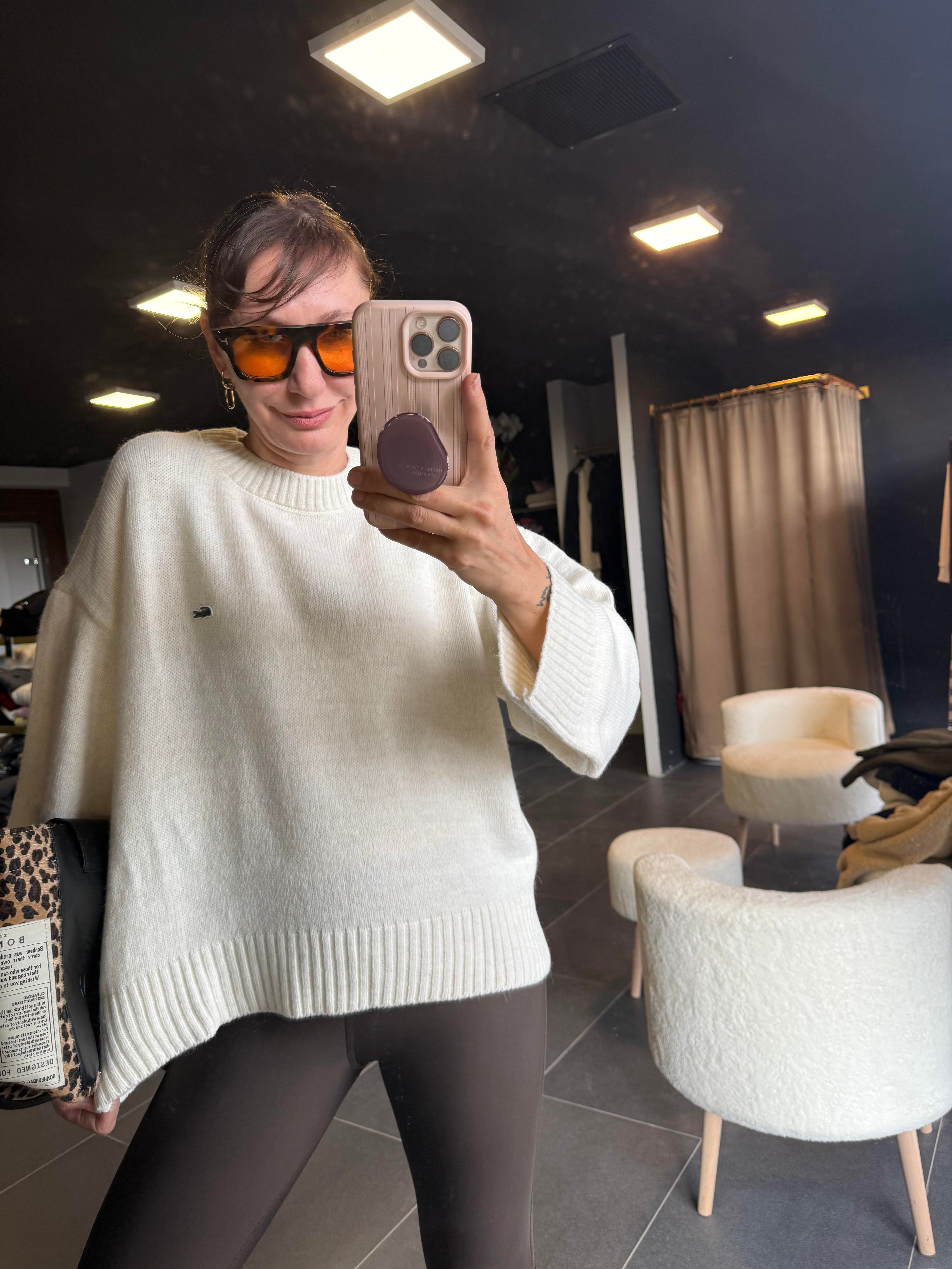 Basic Kırık Beyaz Kazak