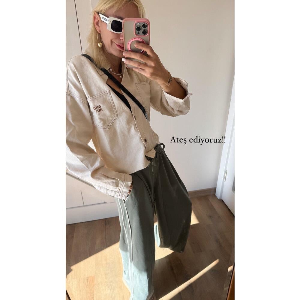 Bej Düğme Detaylı Denim Kumaş Kadın Ceket