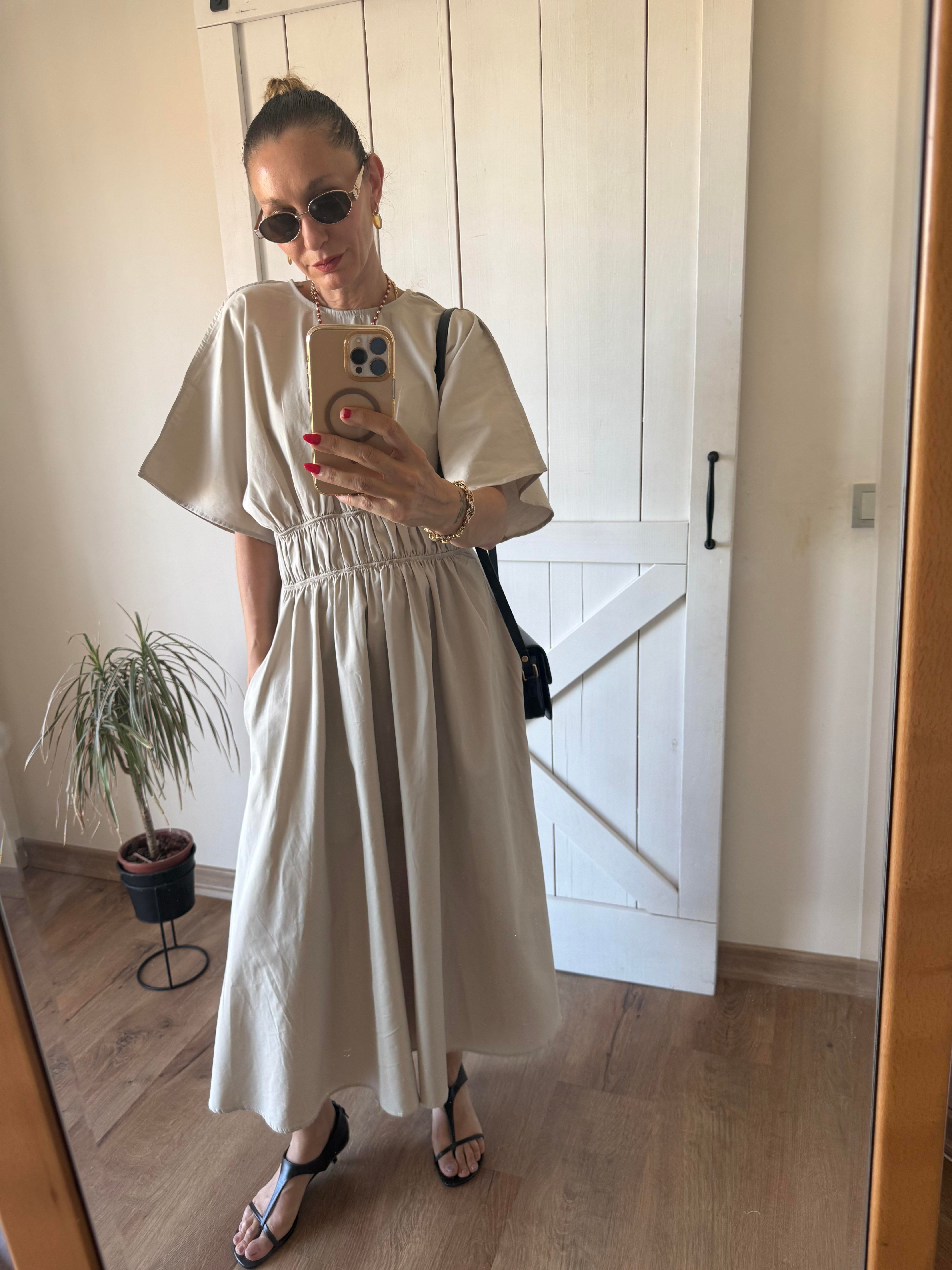 Bel Büzgülü Beyaz Kos Elbise