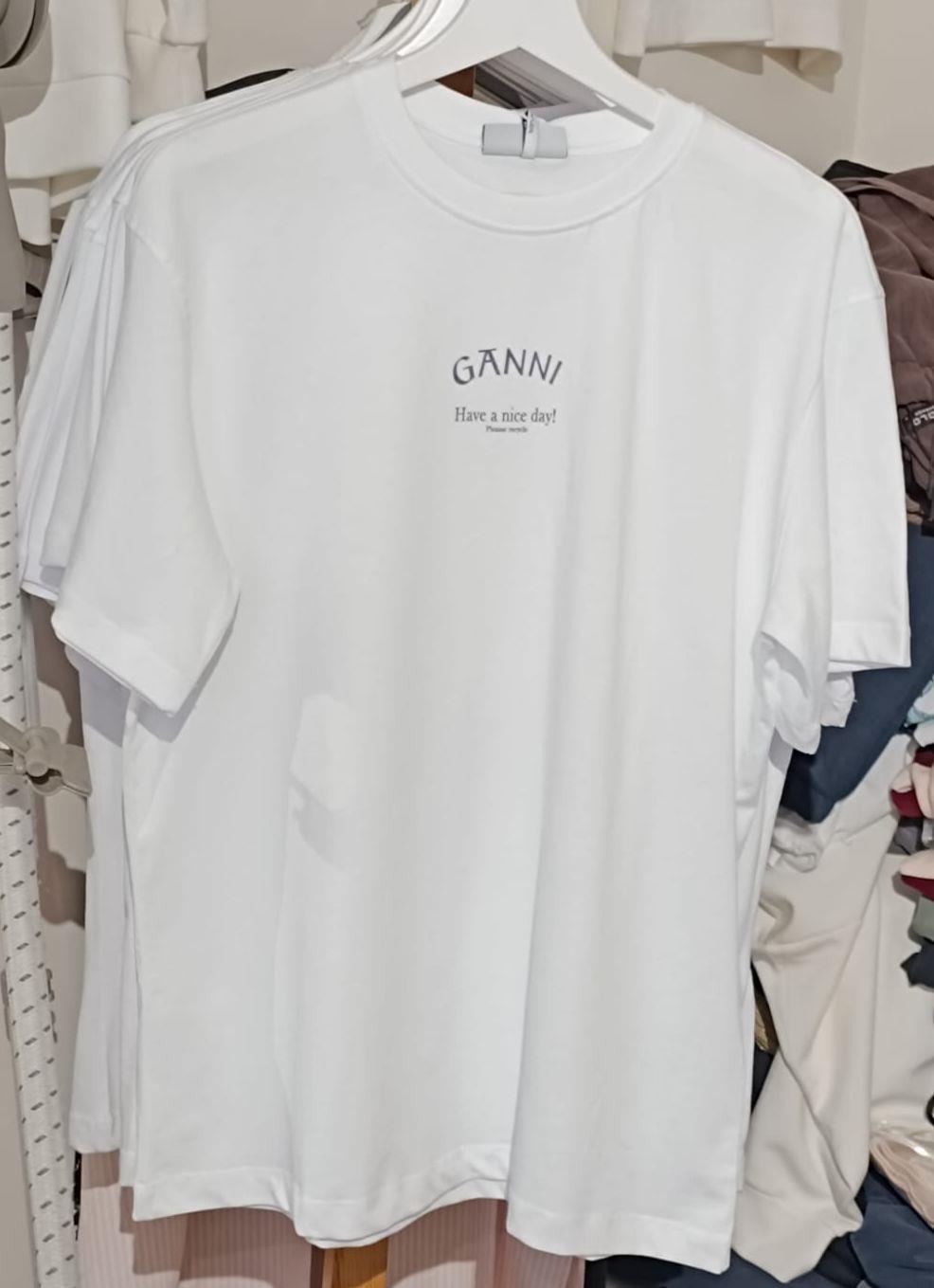 Beyaz Baskılı Nice Day Tshirt