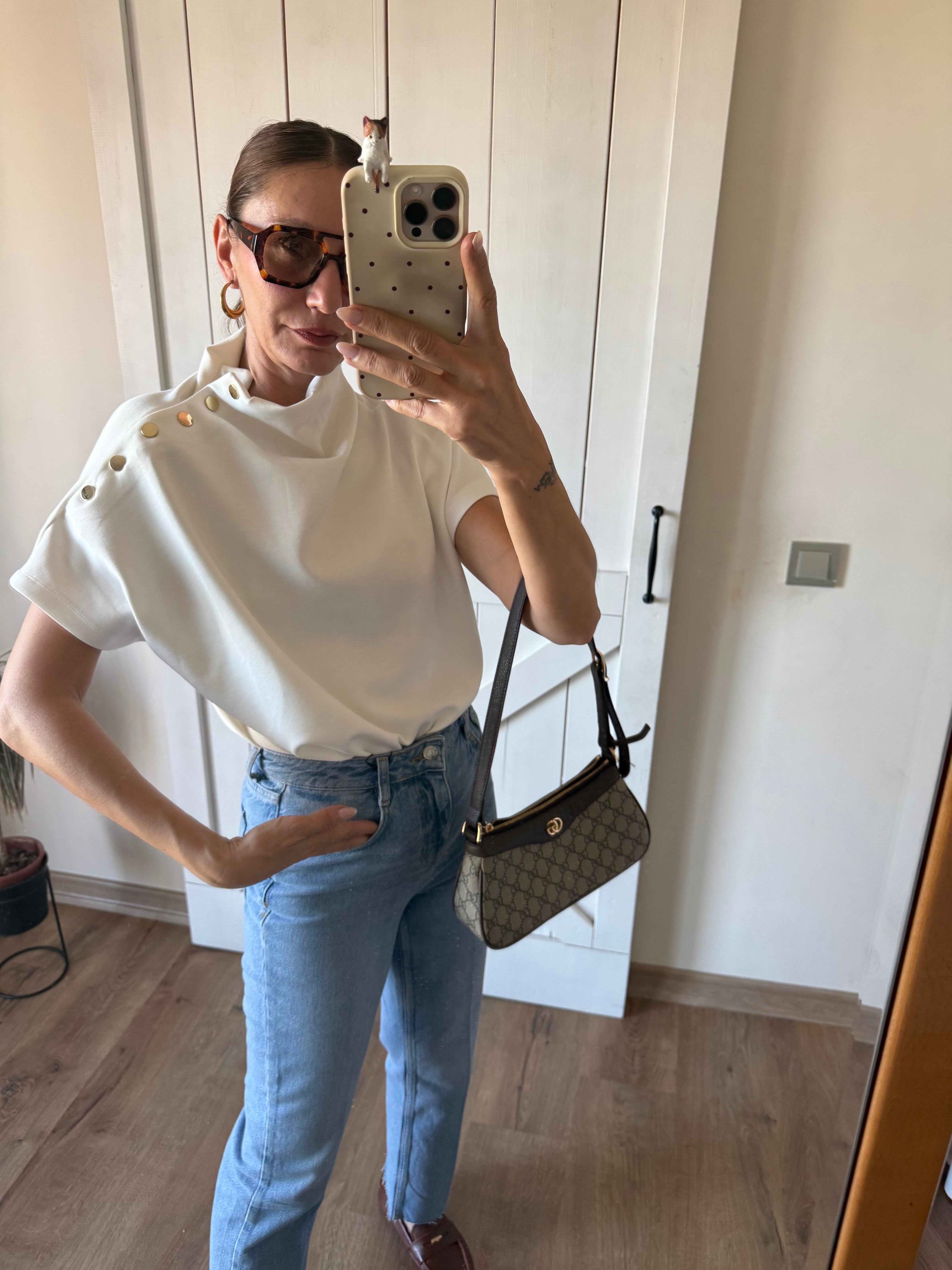 Beyaz Çıtçıt Detaylı Bluz