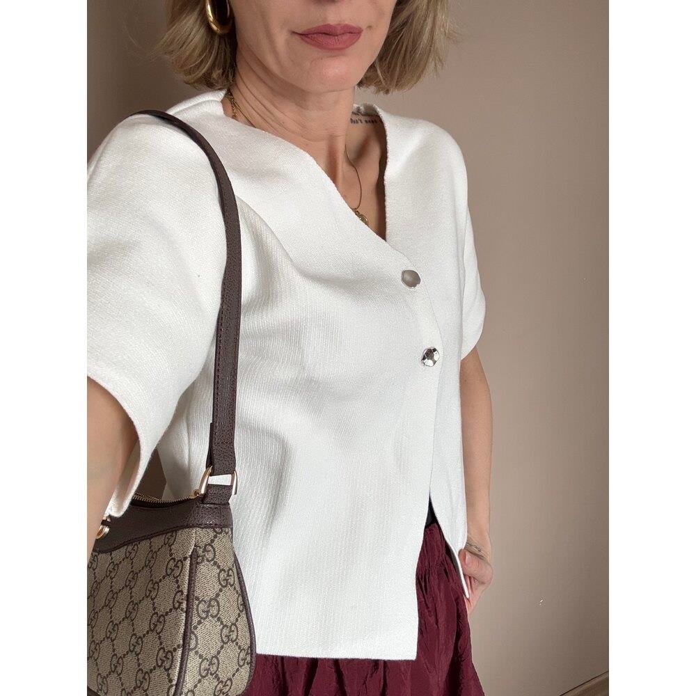 Beyaz Düğme Detaylı Çelik Örme Kadın Hırka