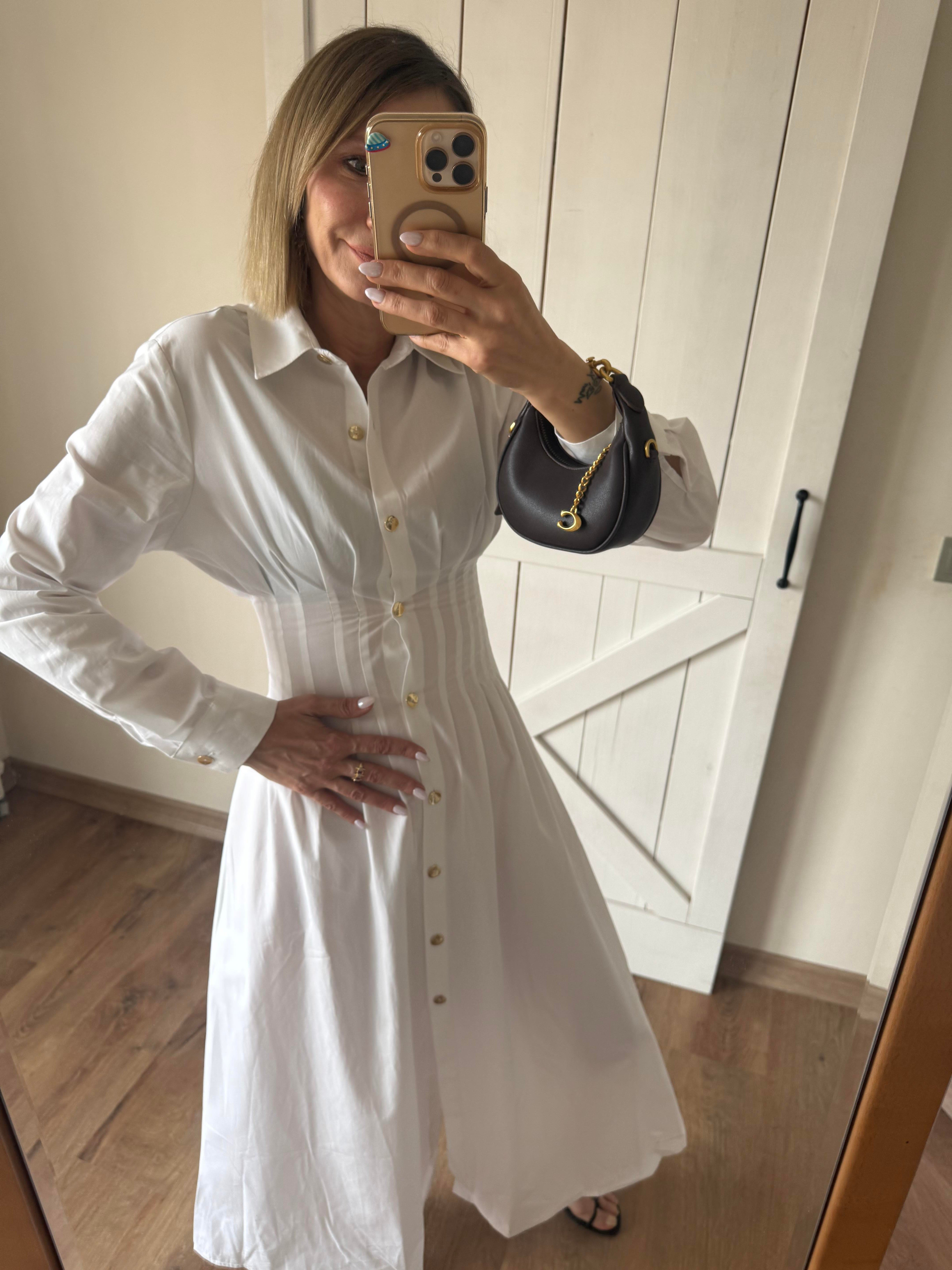 Beyaz Korse Dikişli Elbise