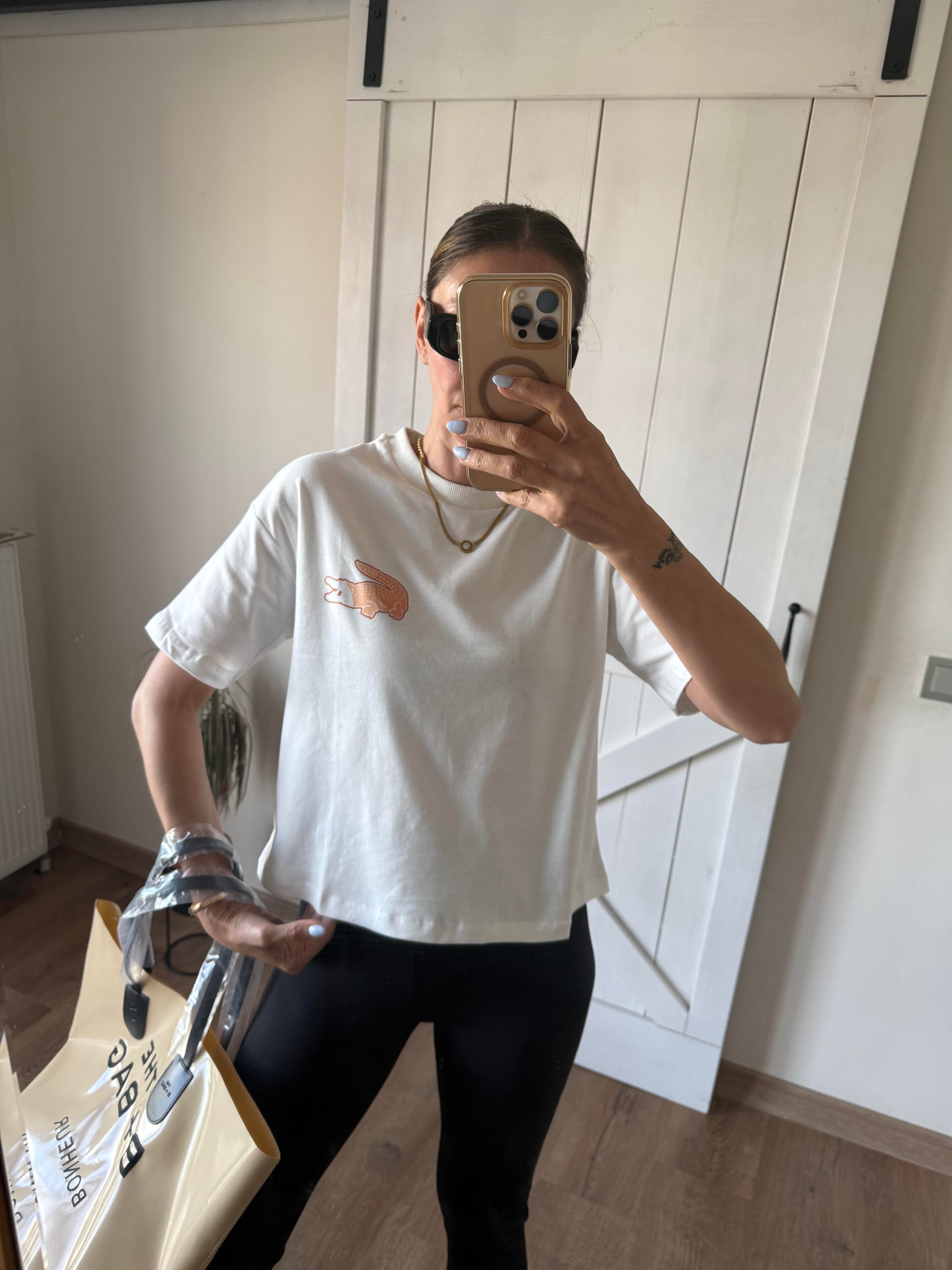 Beyaz Rahat Kesim Orange Tshirt