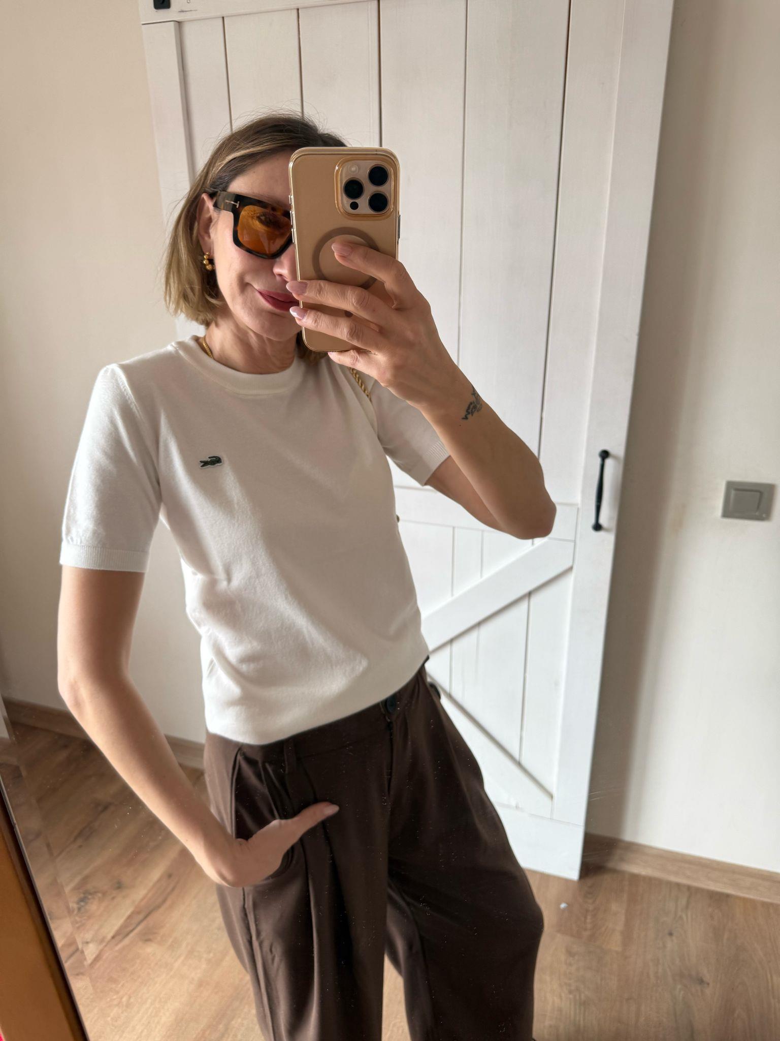 Beyaz Yumuşak Dokulu Triko Tshirt