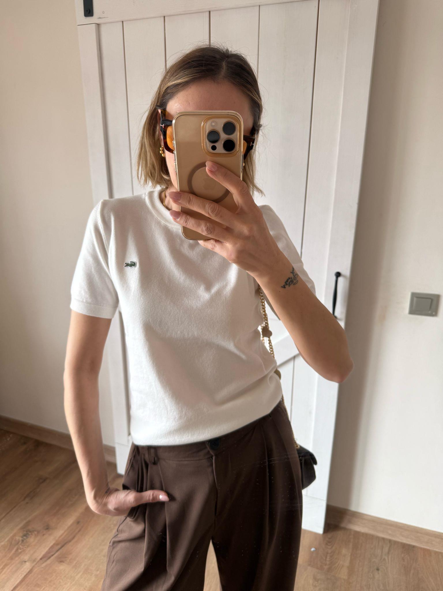 Beyaz Yumuşak Dokulu Triko Tshirt