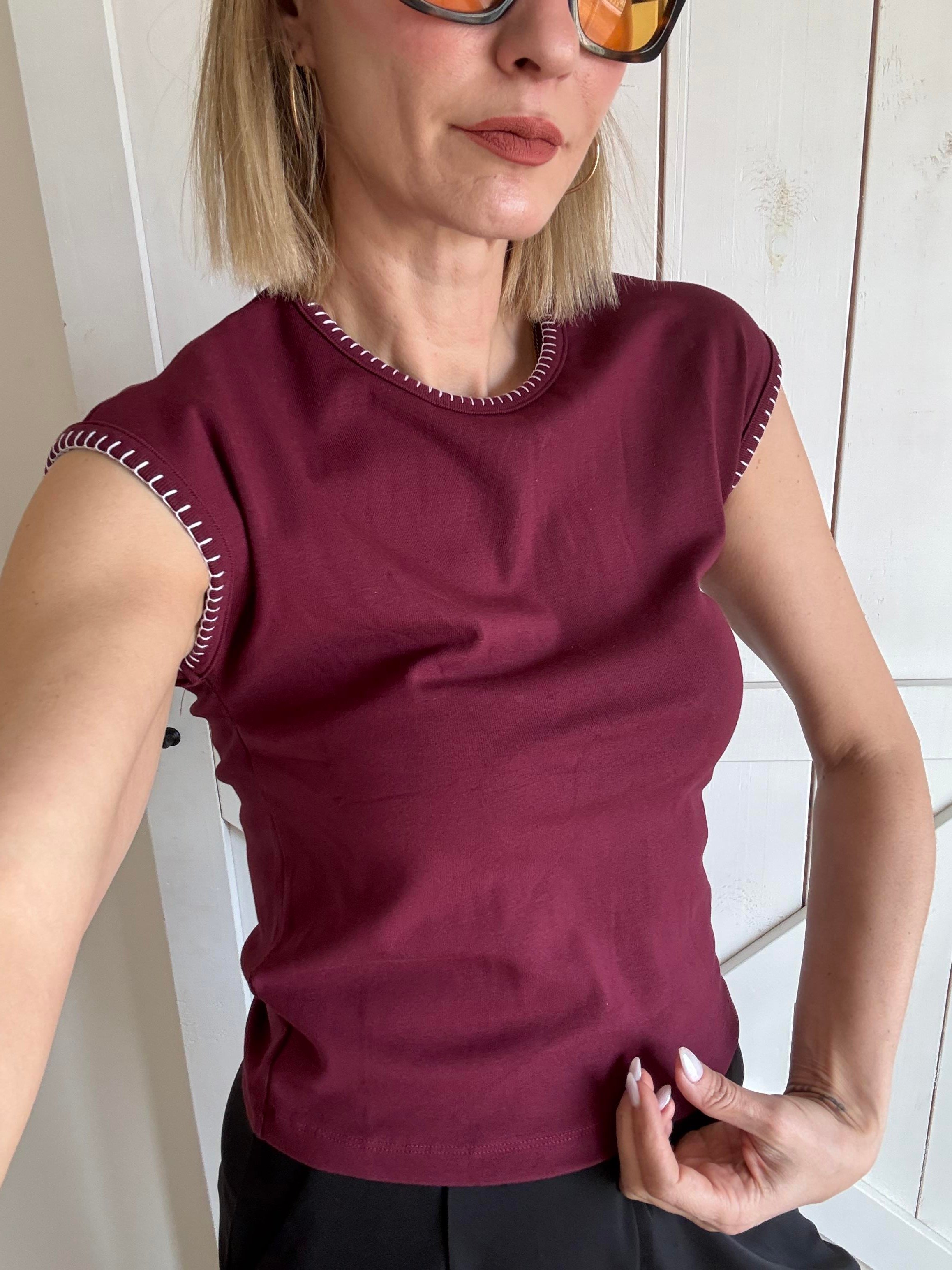 Bordo Kroşeta Dikişli Tişört