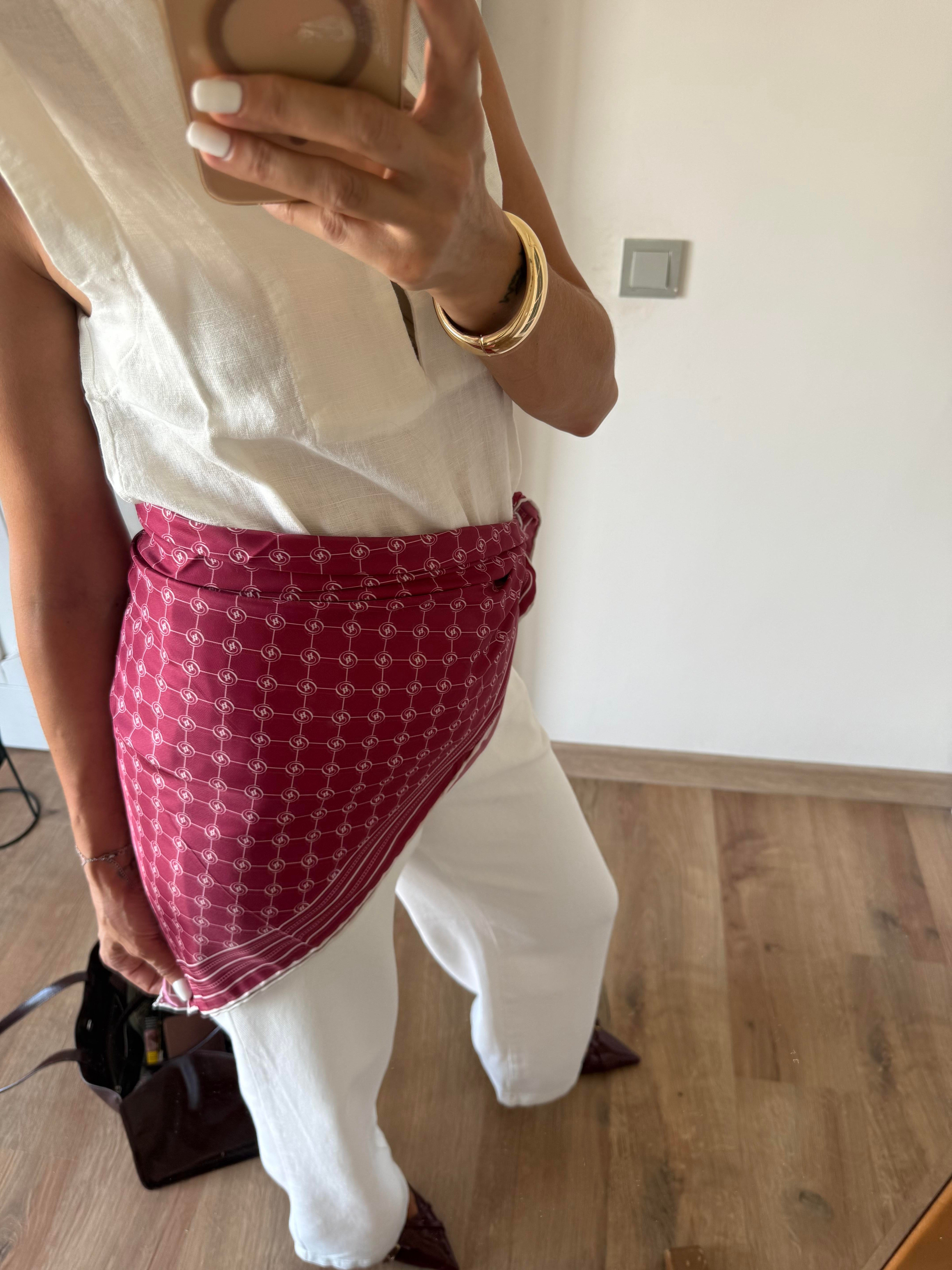 Bordo Logolu Kare Şal/Aksesuar