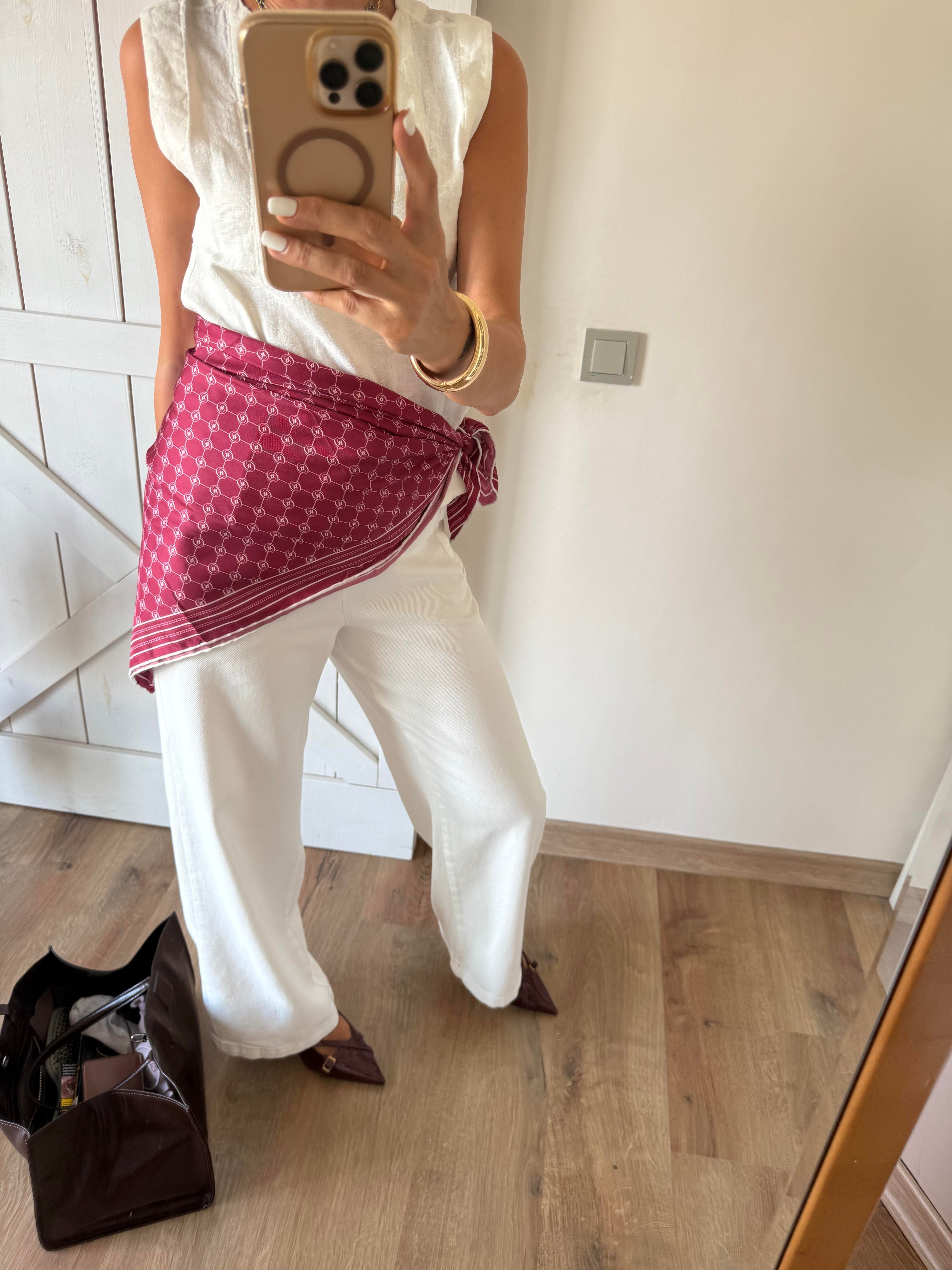 Bordo Logolu Kare Şal/Aksesuar