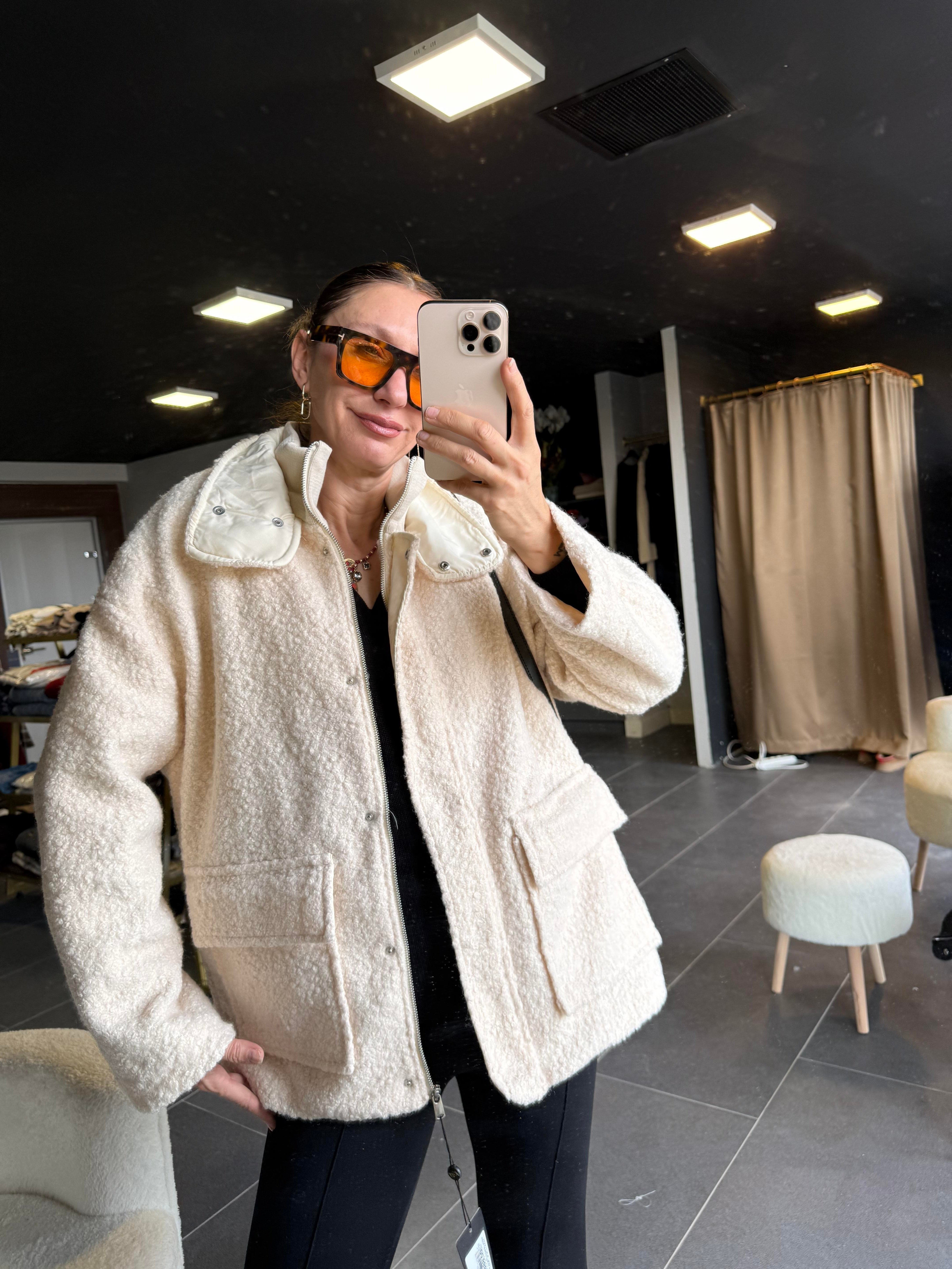 Buklet Kumaş Ekru Marka Model Mont