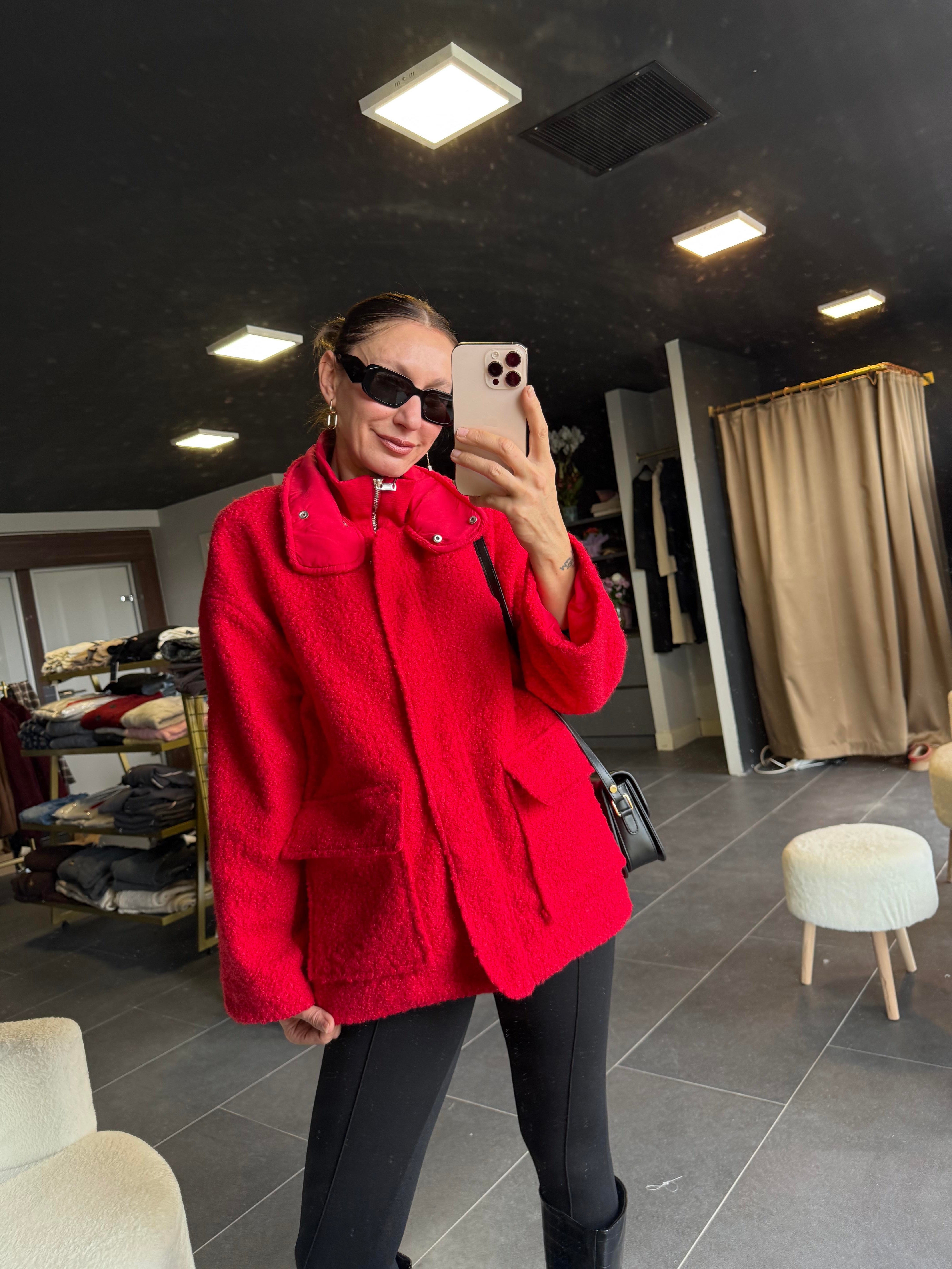 Buklet Kumaş Kırmızı Marka Model Mont