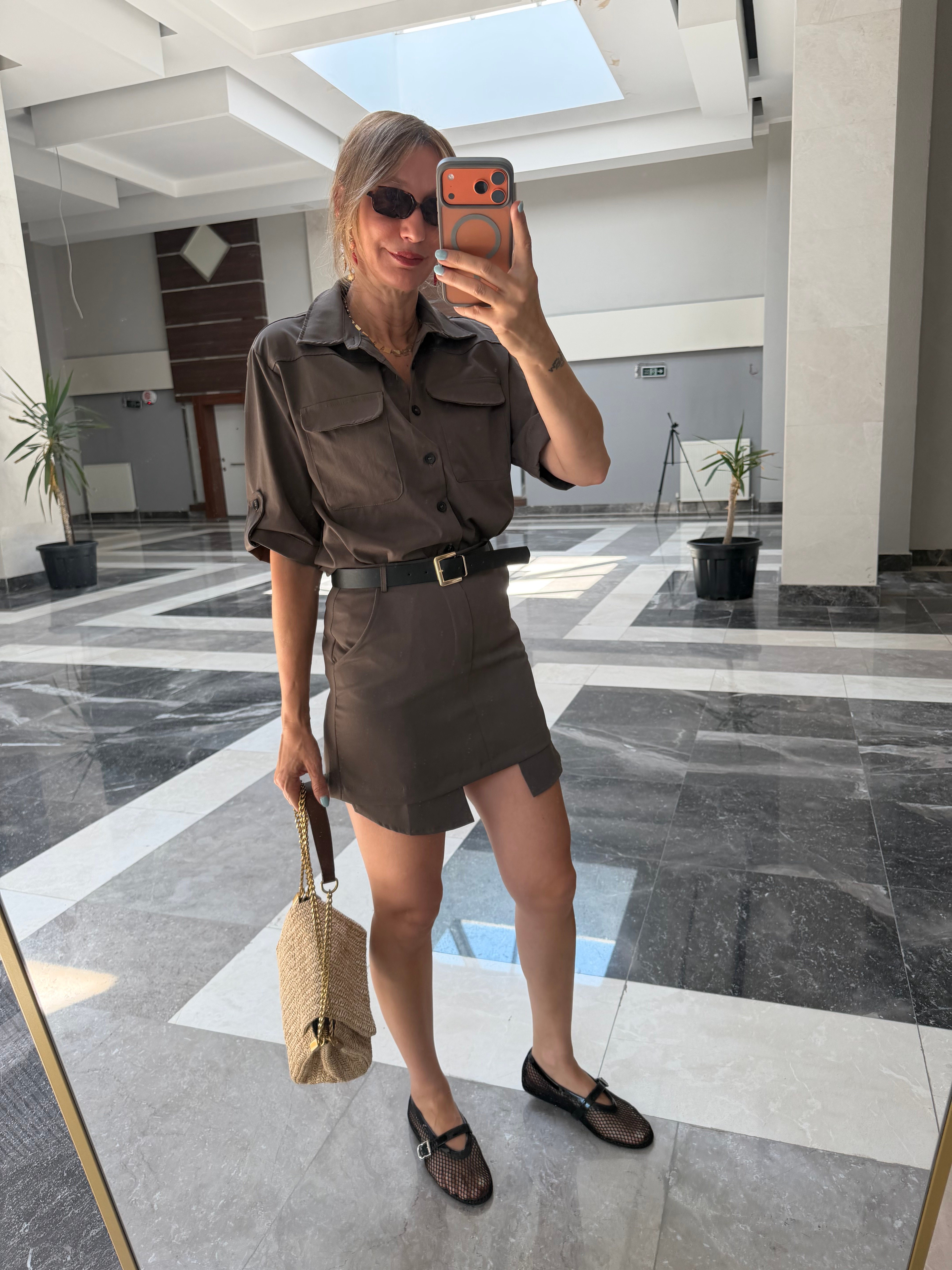 Cepli Gömlek Kemerli Etek Takım