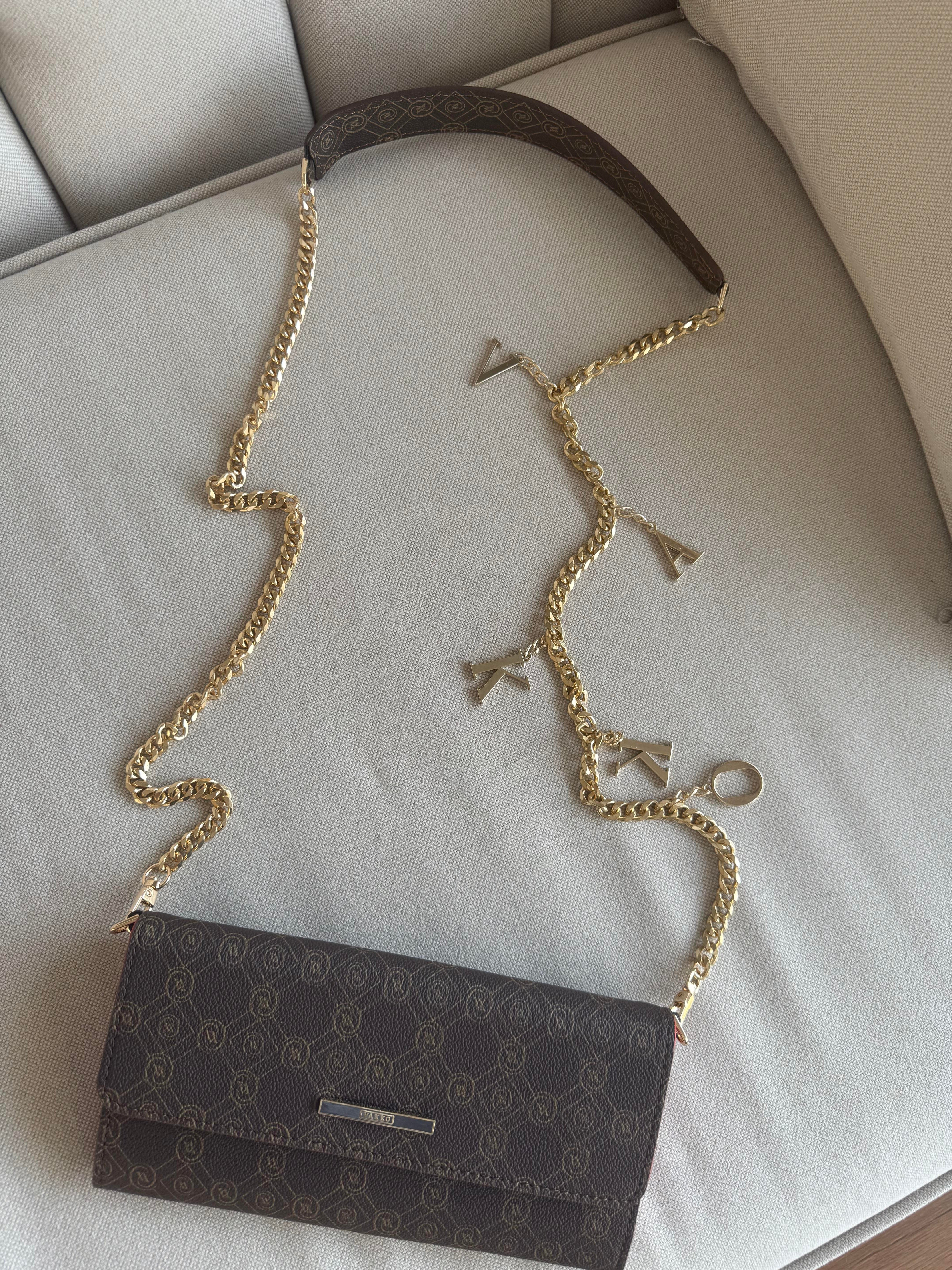 Charmlı Kahve Zincirli Clutch 