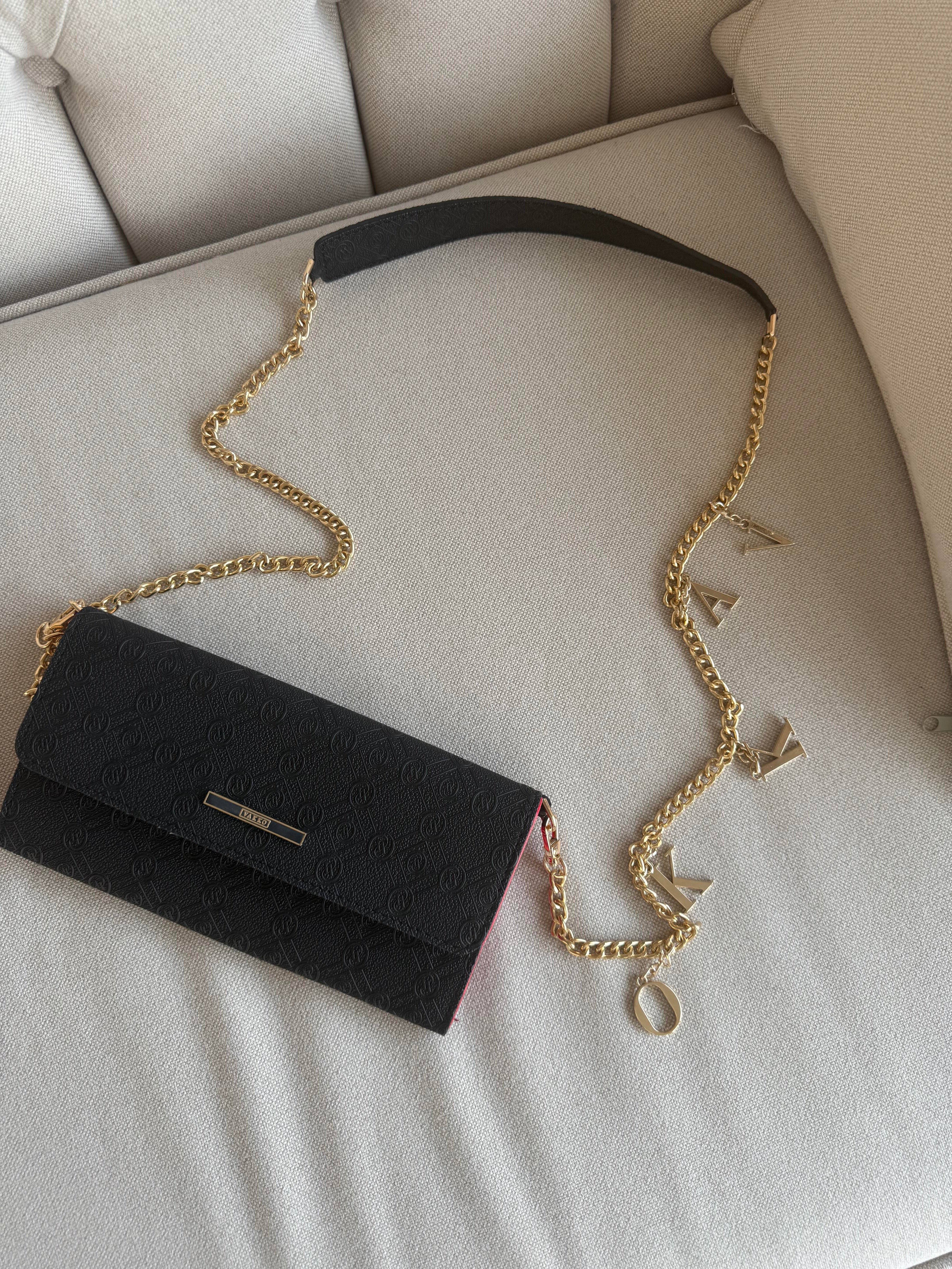 Charmlı Siyah Zincirli Clutch 