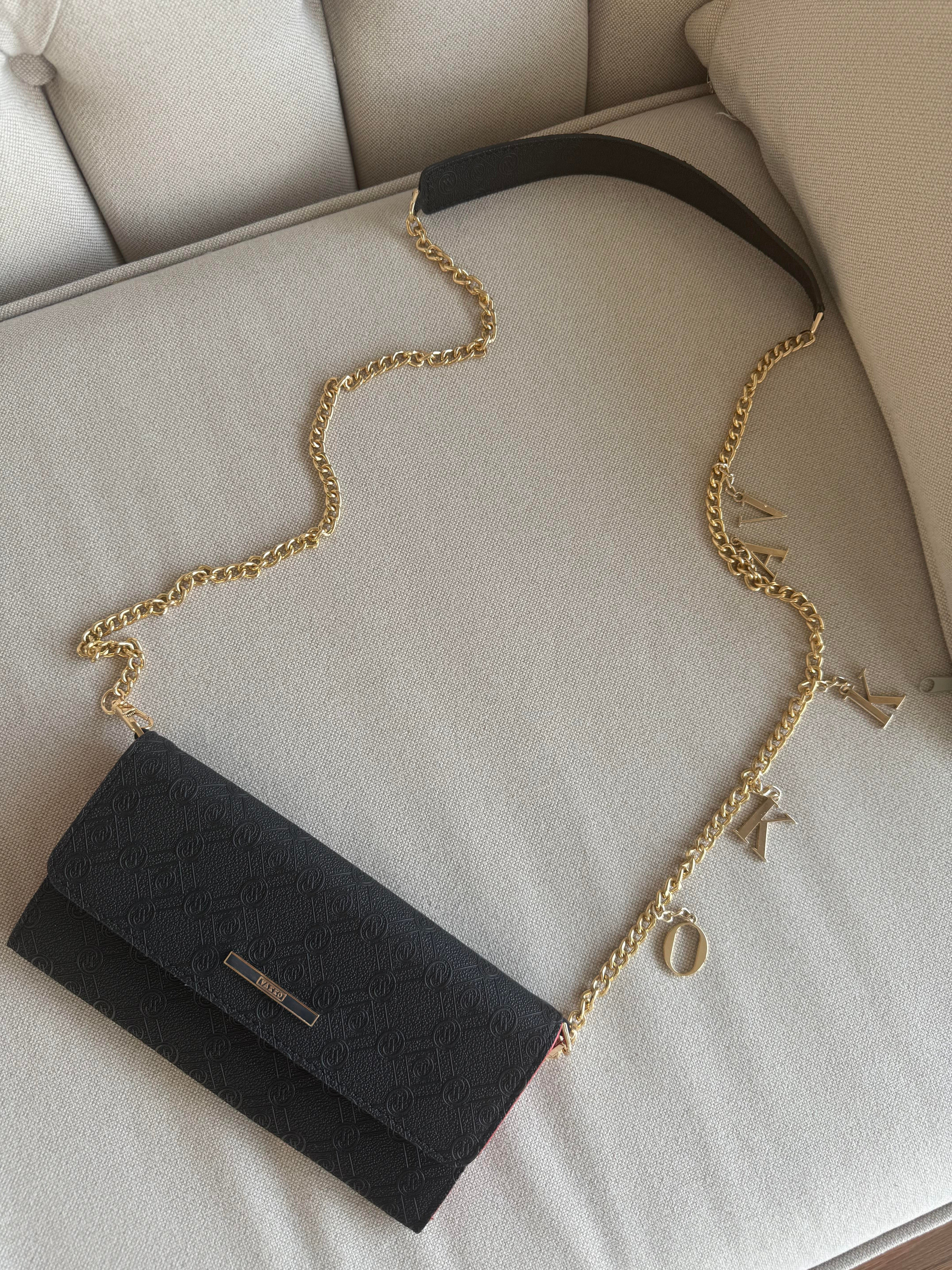 Charmlı Siyah Zincirli Clutch 