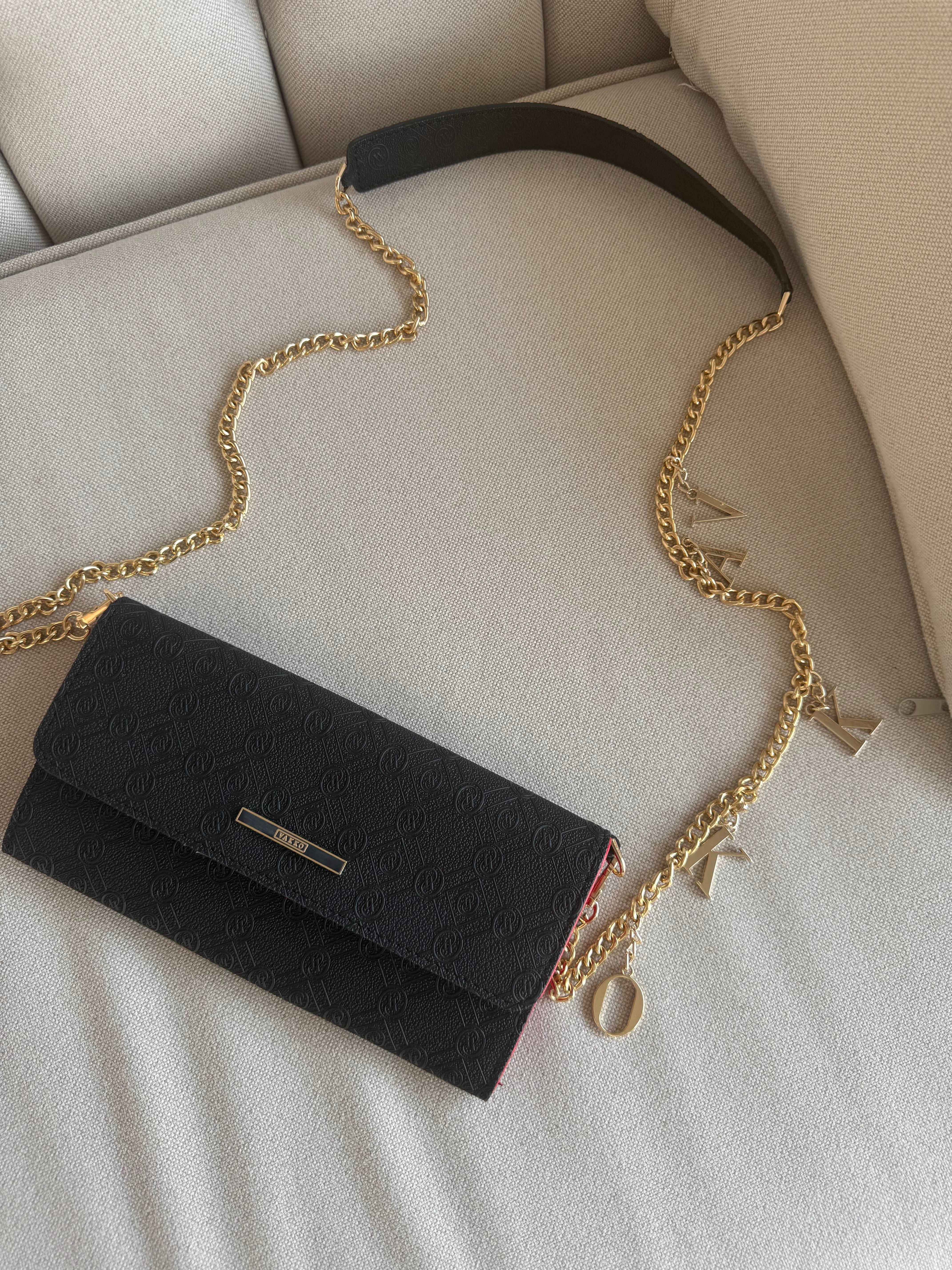 Charmlı Siyah Zincirli Clutch 